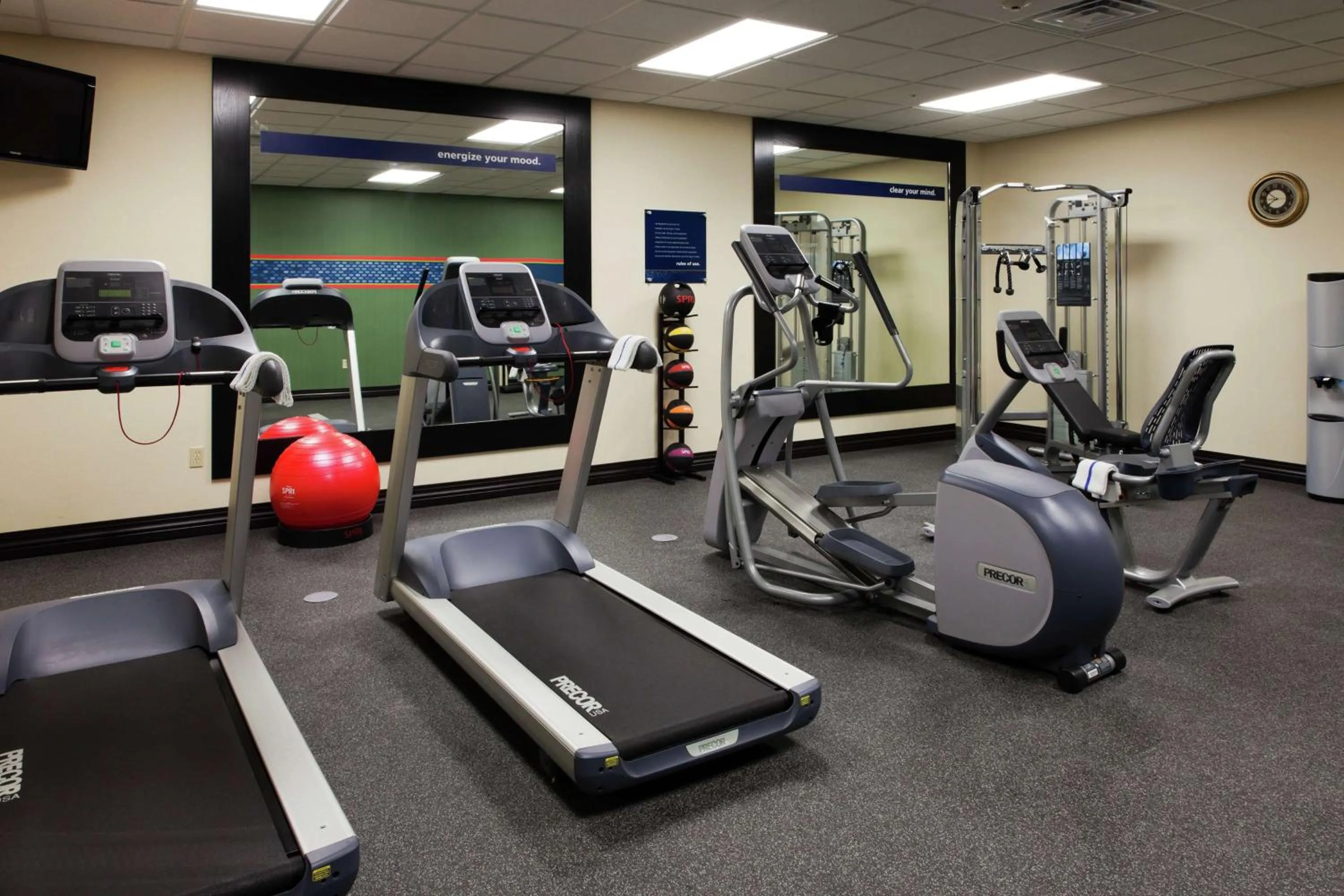 Fitness centre/facilities in Hampton Inn & Suites Middlebury