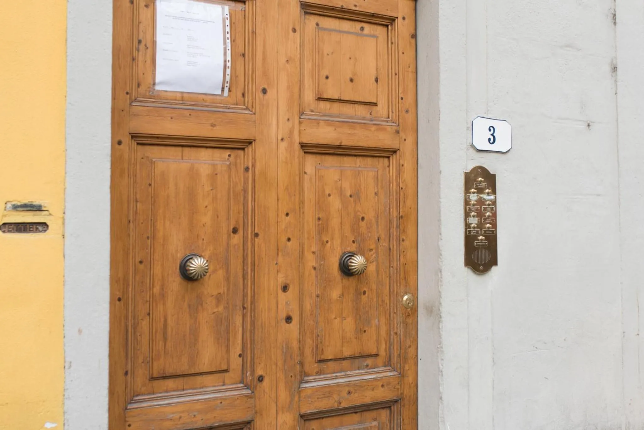 Facade/entrance in Signoria Imperial