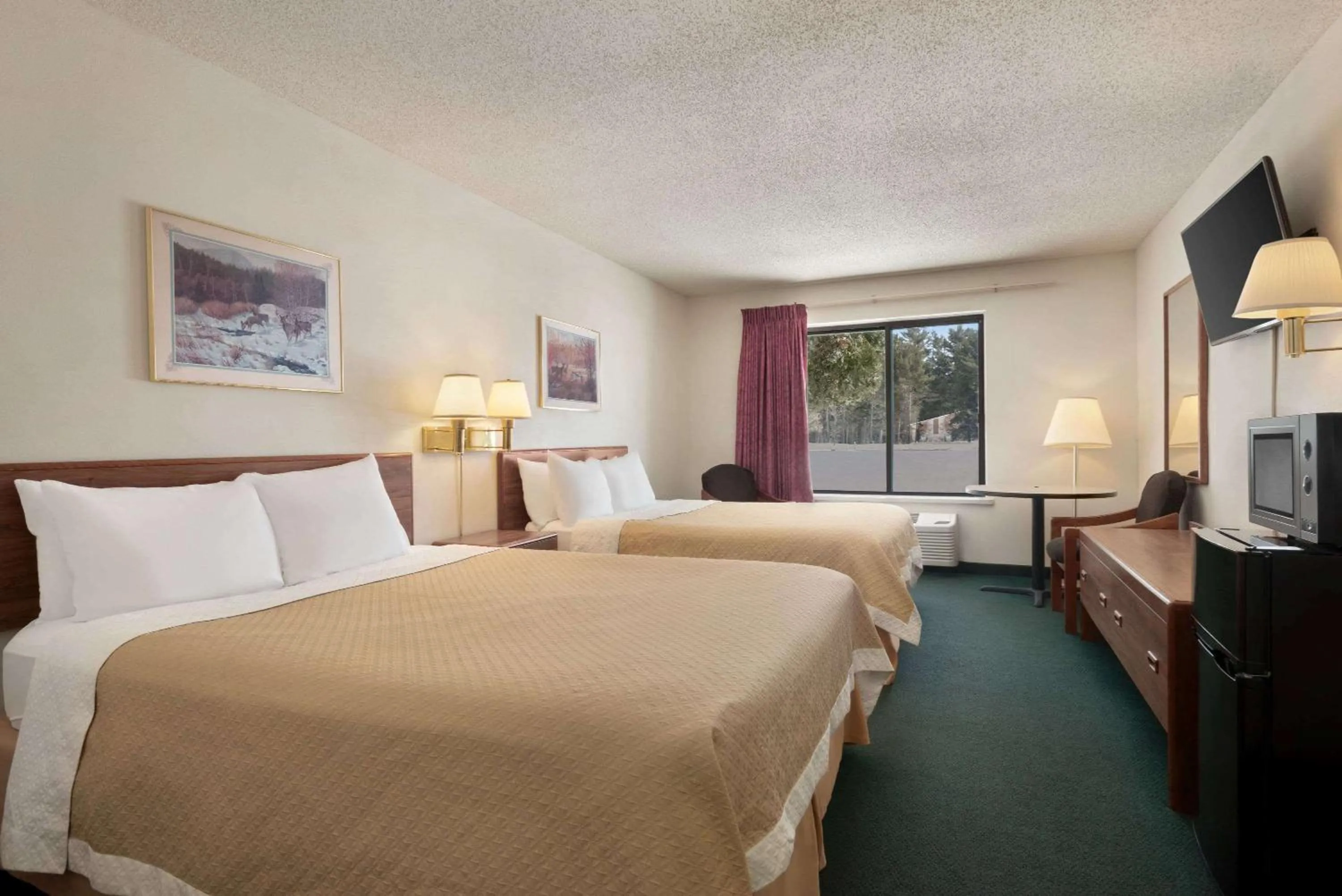 Deluxe Queen Room with Two Queen Beds - Non-Smoking in Days Inn by Wyndham Eagle River