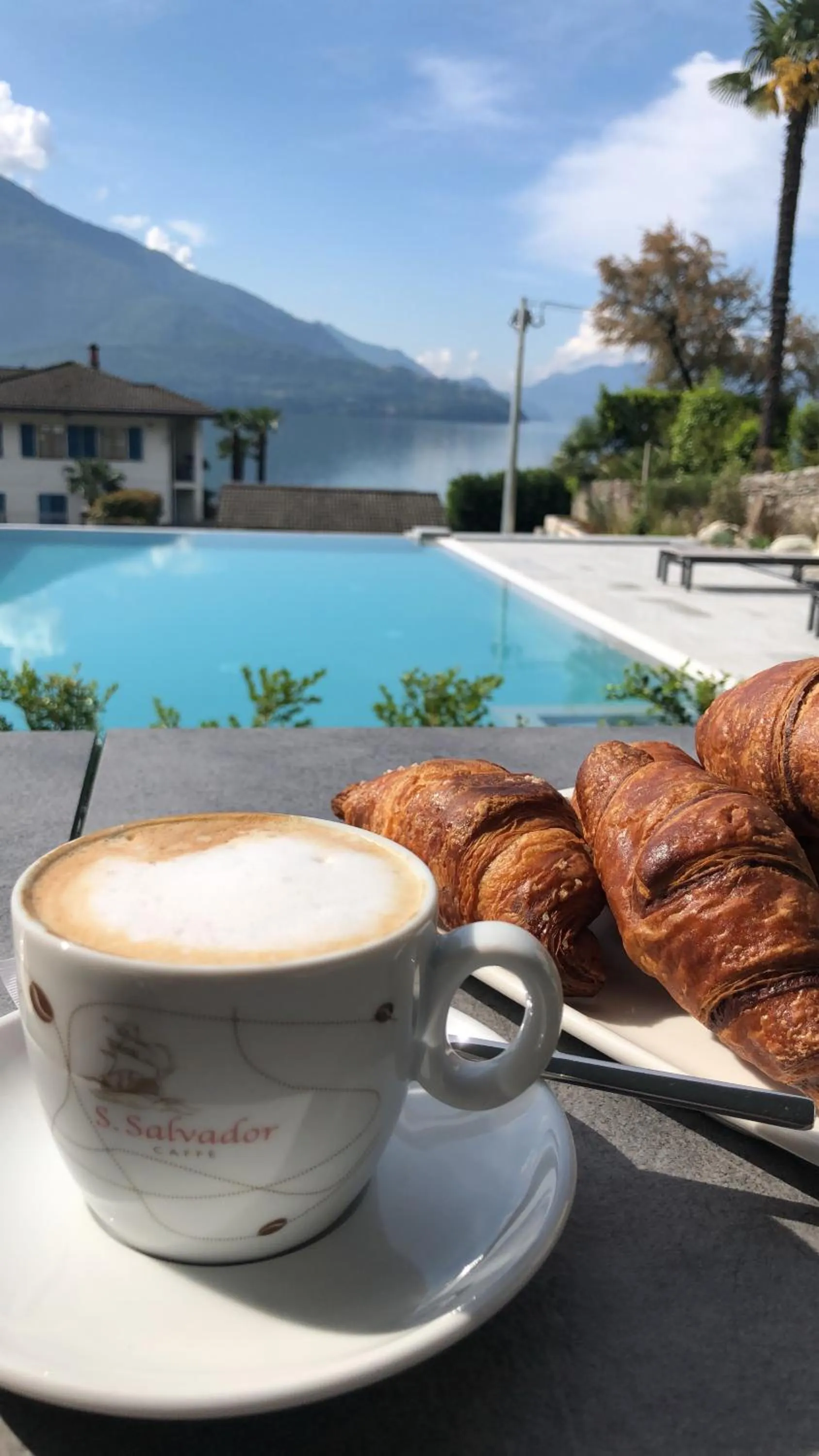 Buffet breakfast in Hotel Domaso