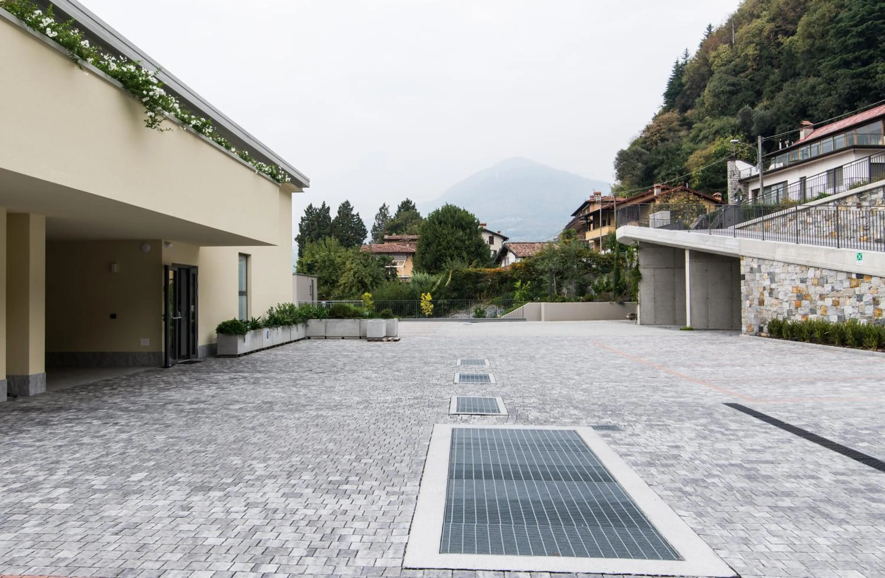 Parking in Hotel Domaso