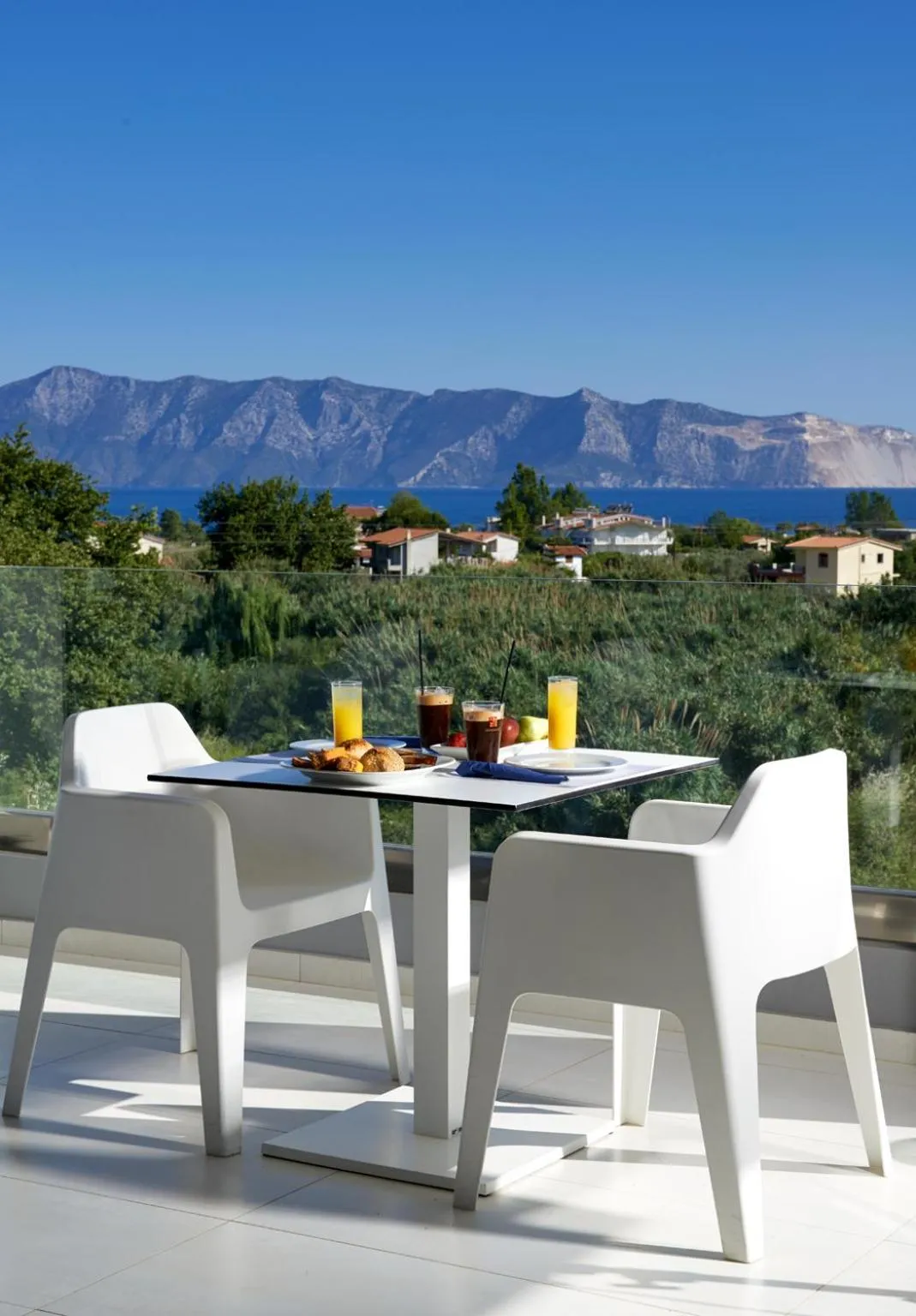 Restaurant/places to eat in Altamar Hotel