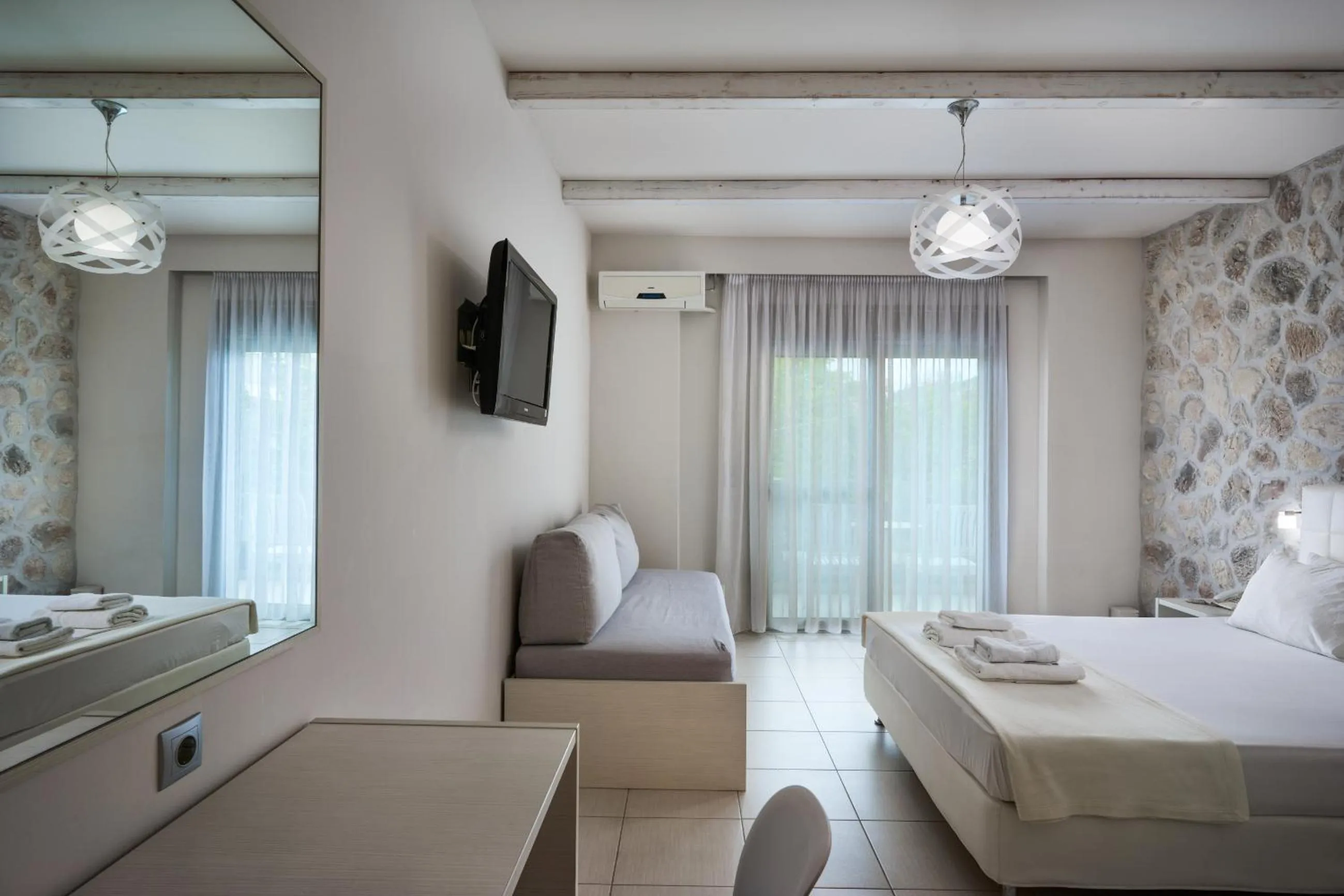 Bed in Altamar Hotel