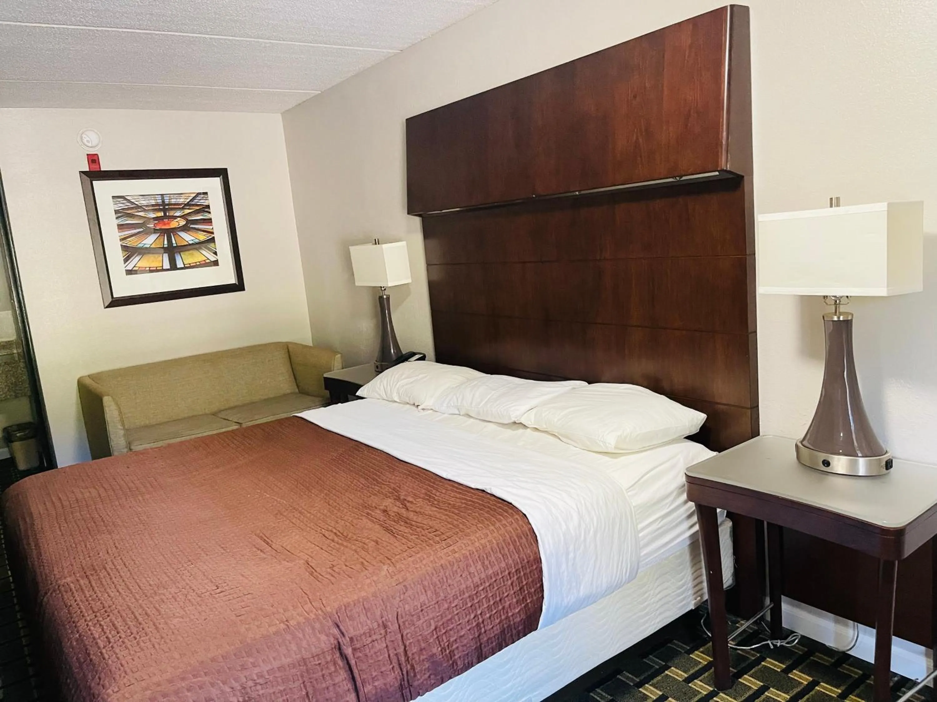 Bed in Rodeway Inn Greenwood