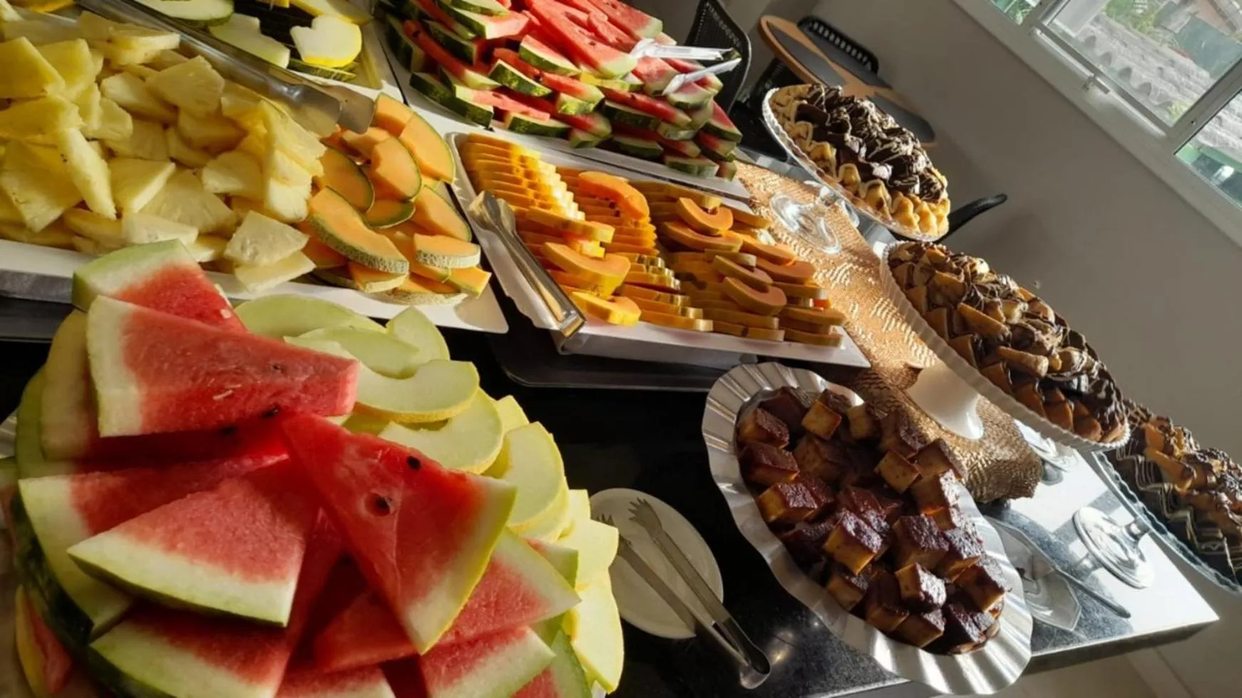 Buffet breakfast in Belluno Apart Hotel