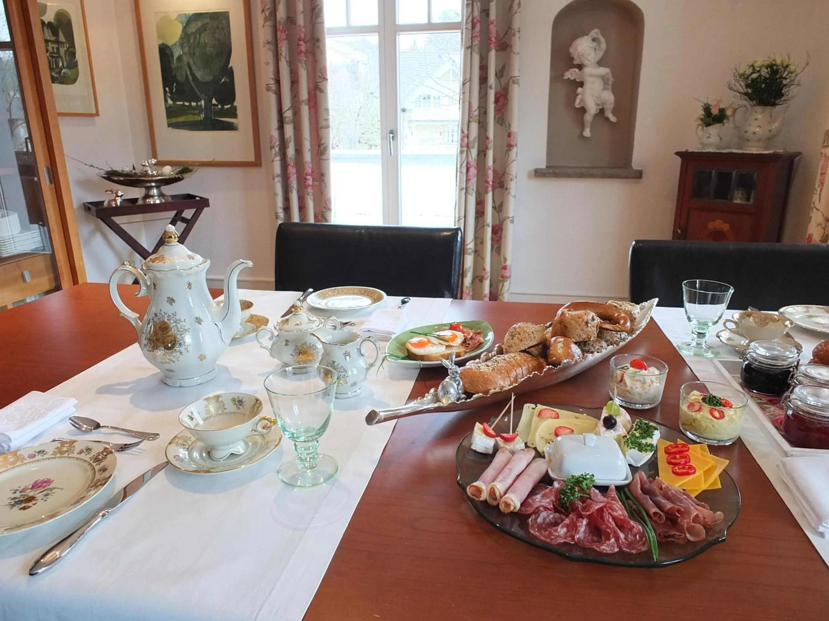 Buffet breakfast in B&B Rosenliebe