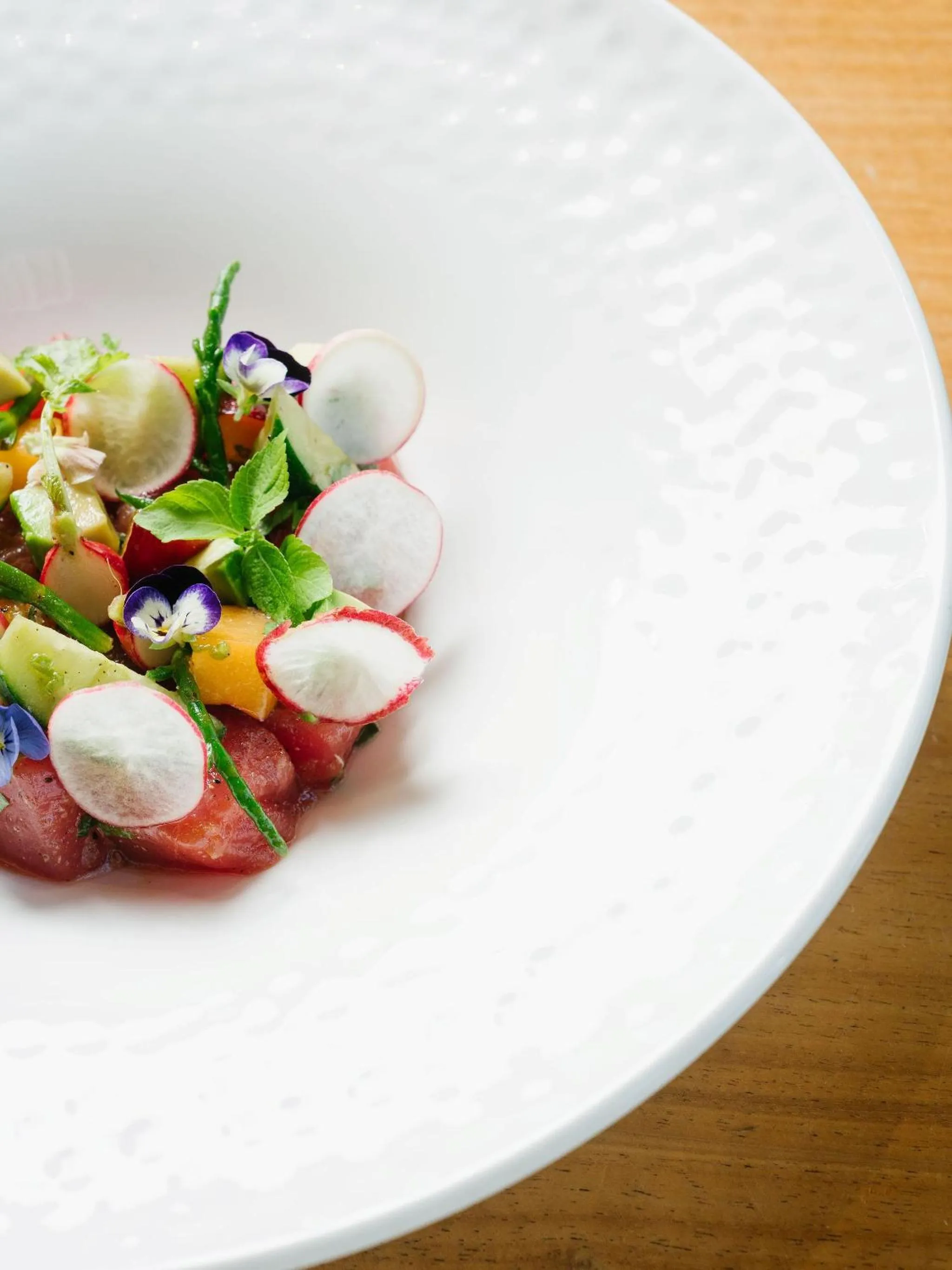 Restaurant/places to eat in H2hotel