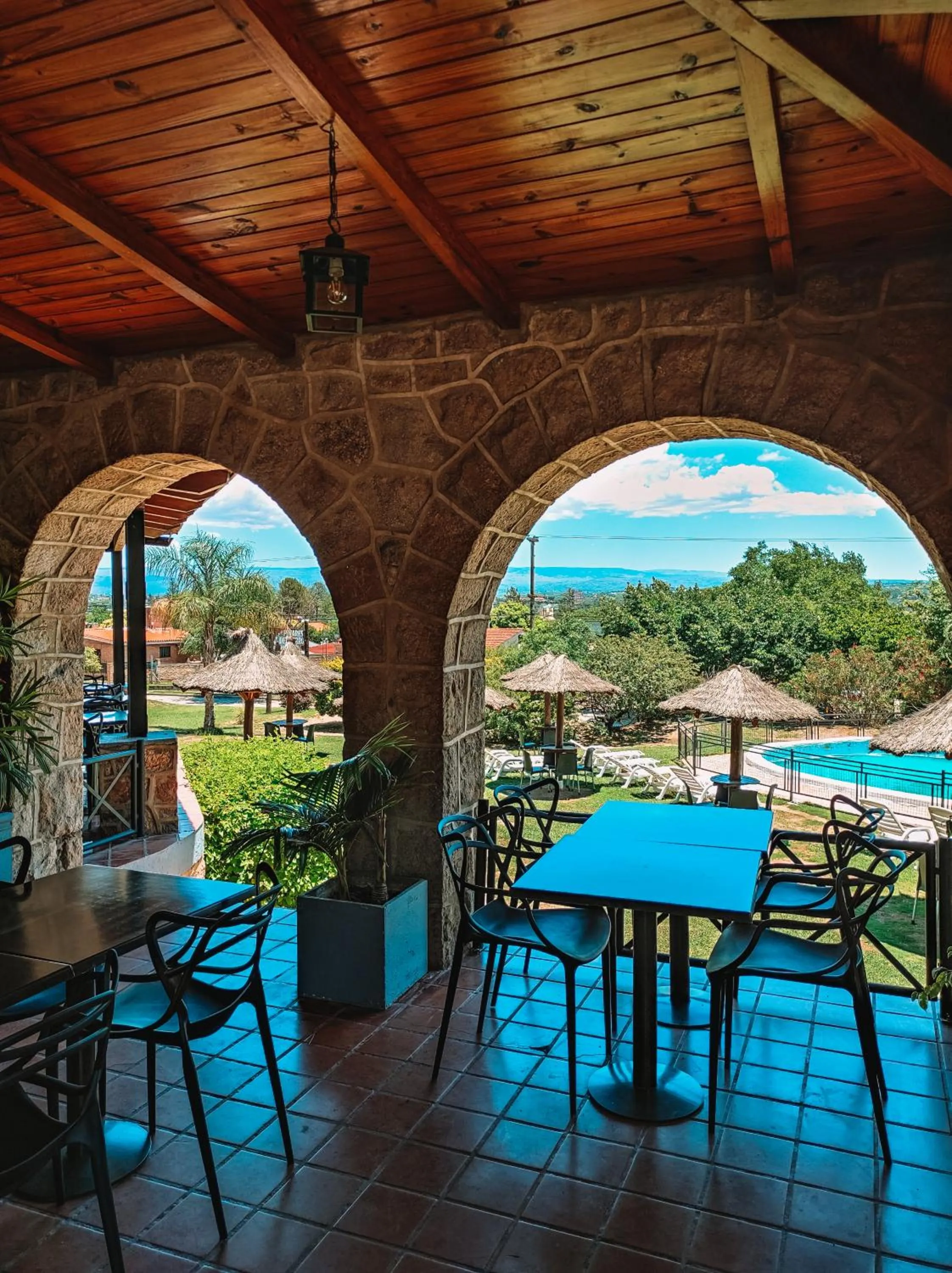 Restaurant/places to eat in Pinares del Cerro Resort & Suites