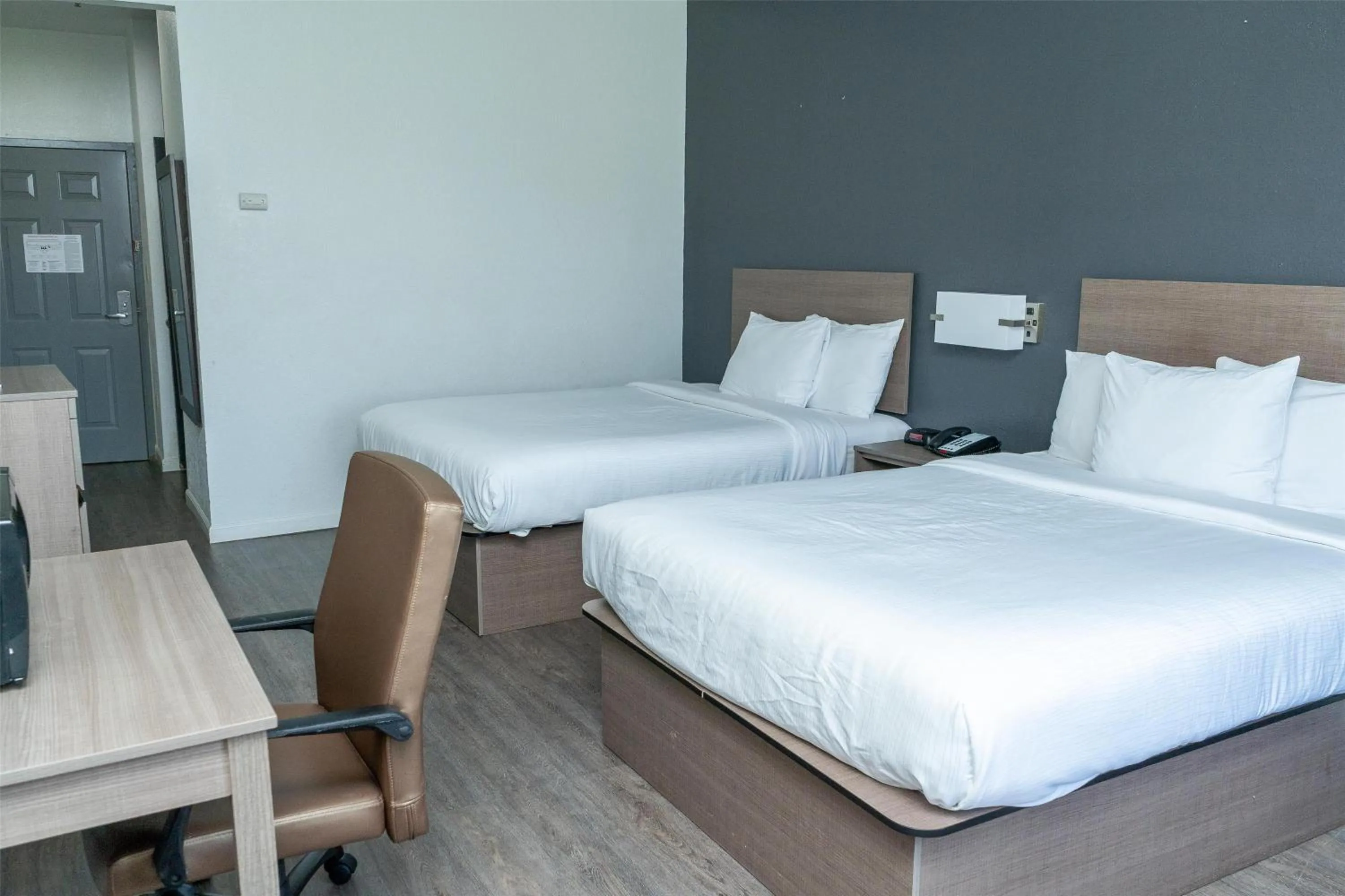 Bedroom, Bed in Americas Best Value Inn Donaldsonville