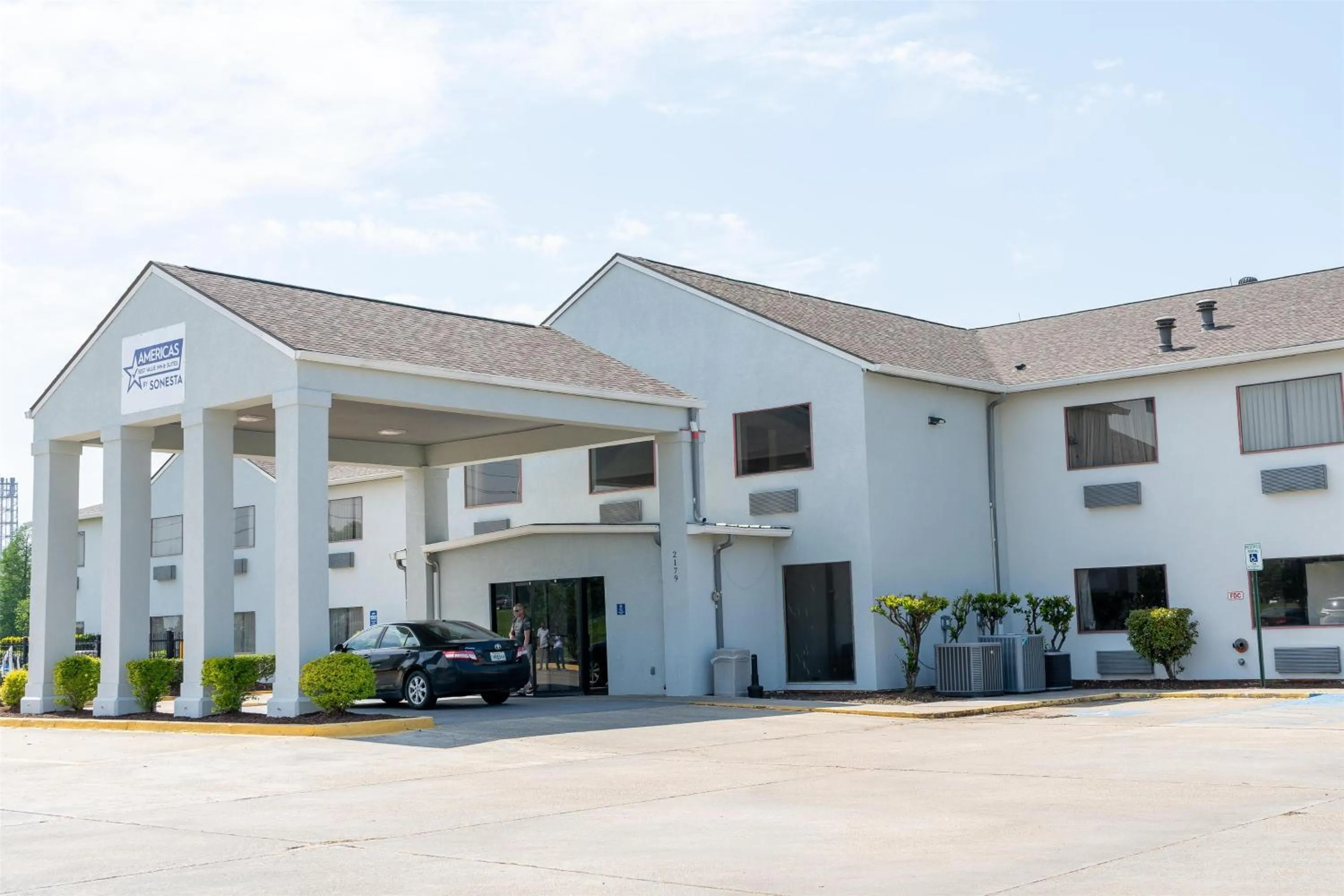 Property building in Americas Best Value Inn Donaldsonville