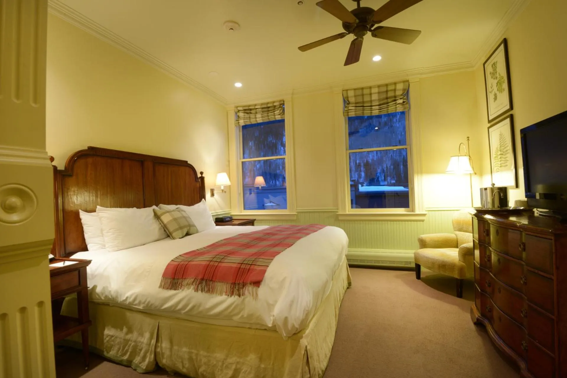 Bed in New Sheridan Hotel