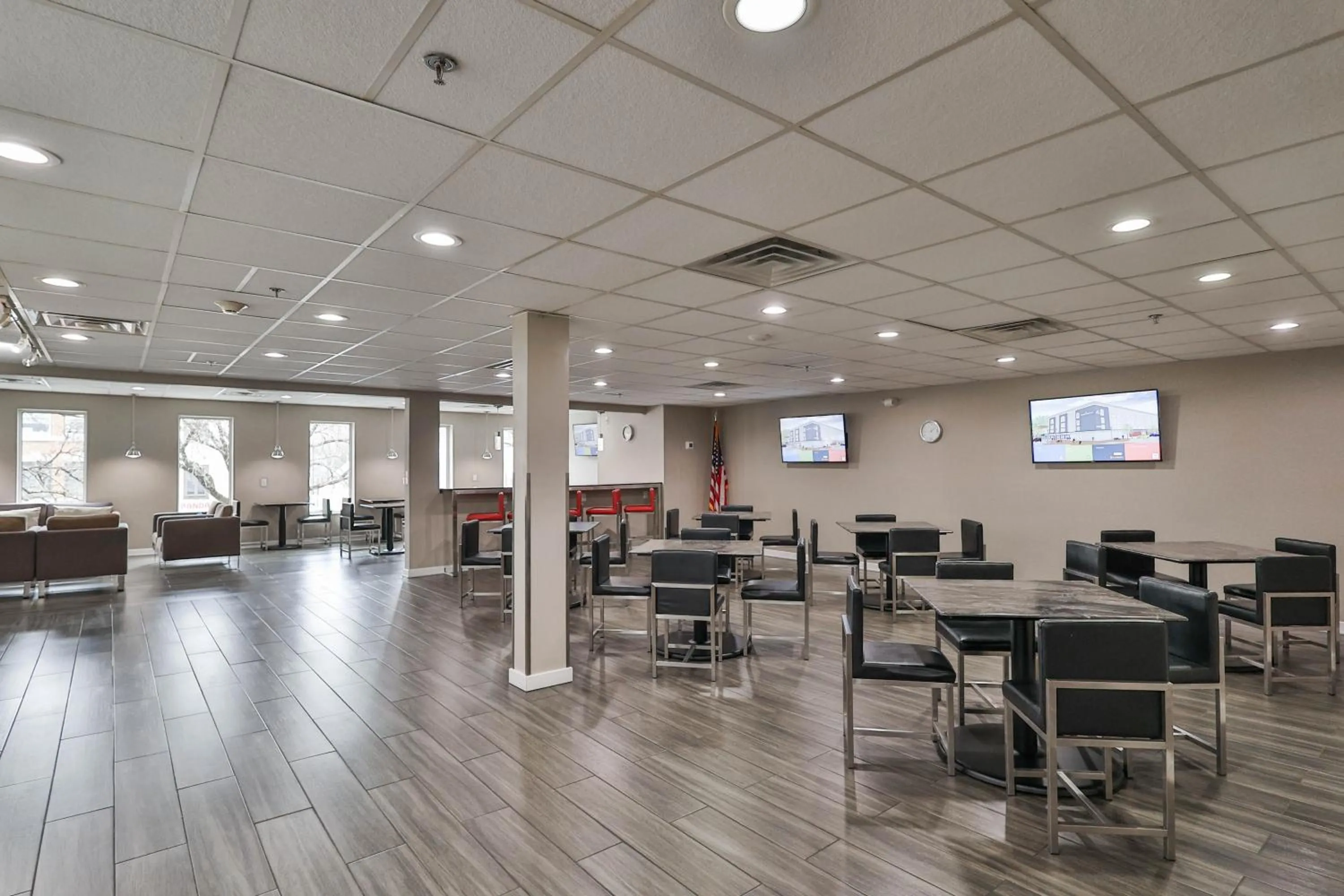 Breakfast in The Penn Stroud, Stroudsburg - Poconos, an Ascend Collection Hotel