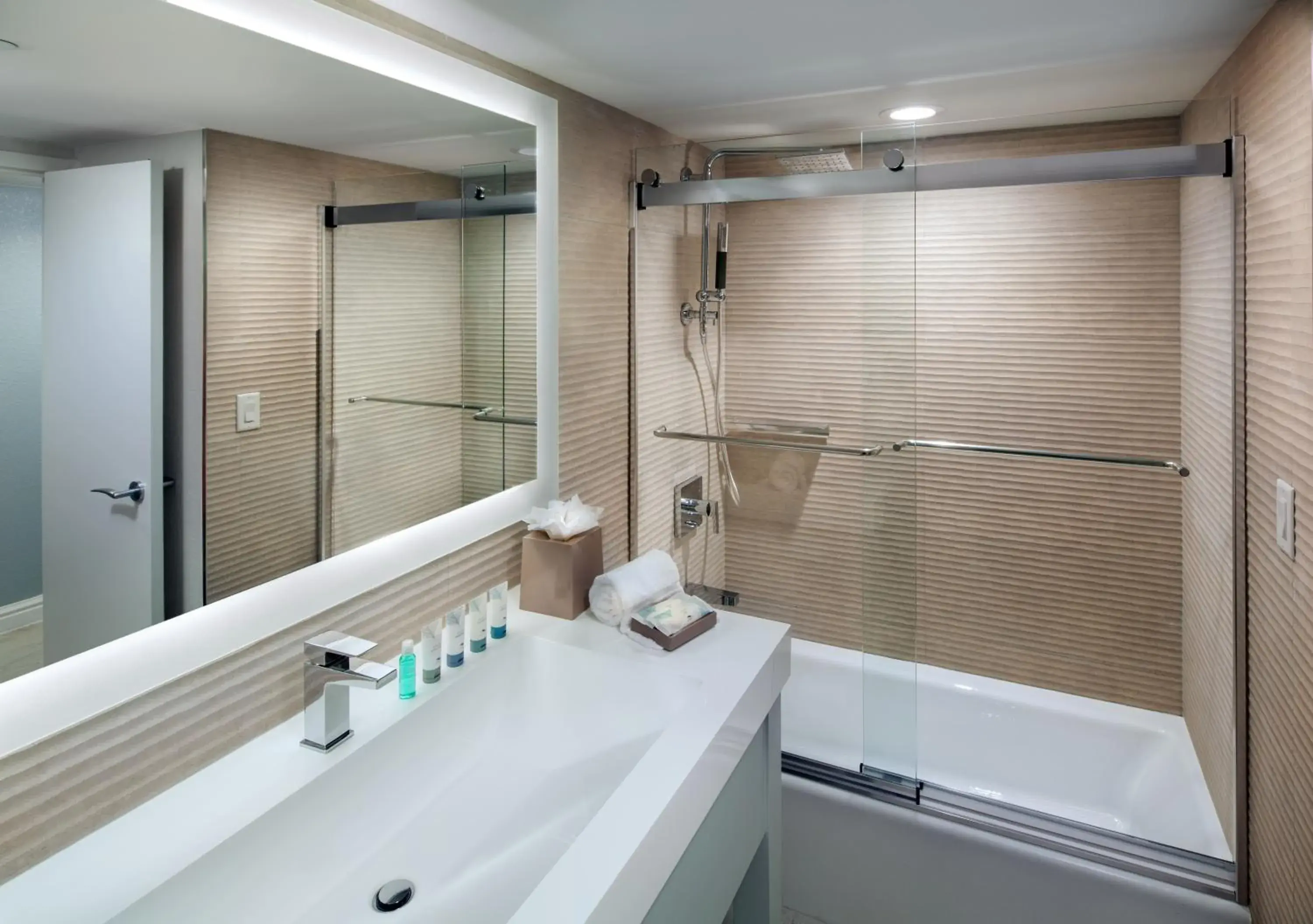 Island, Guest room, 2 Double, Island view in The Westin Grand Cayman Seven Mile Beach Resort & Spa Island, Guest room, 2 Double, Island view in The Westin Grand Cayman Seven Mile Beach Resort & Spa