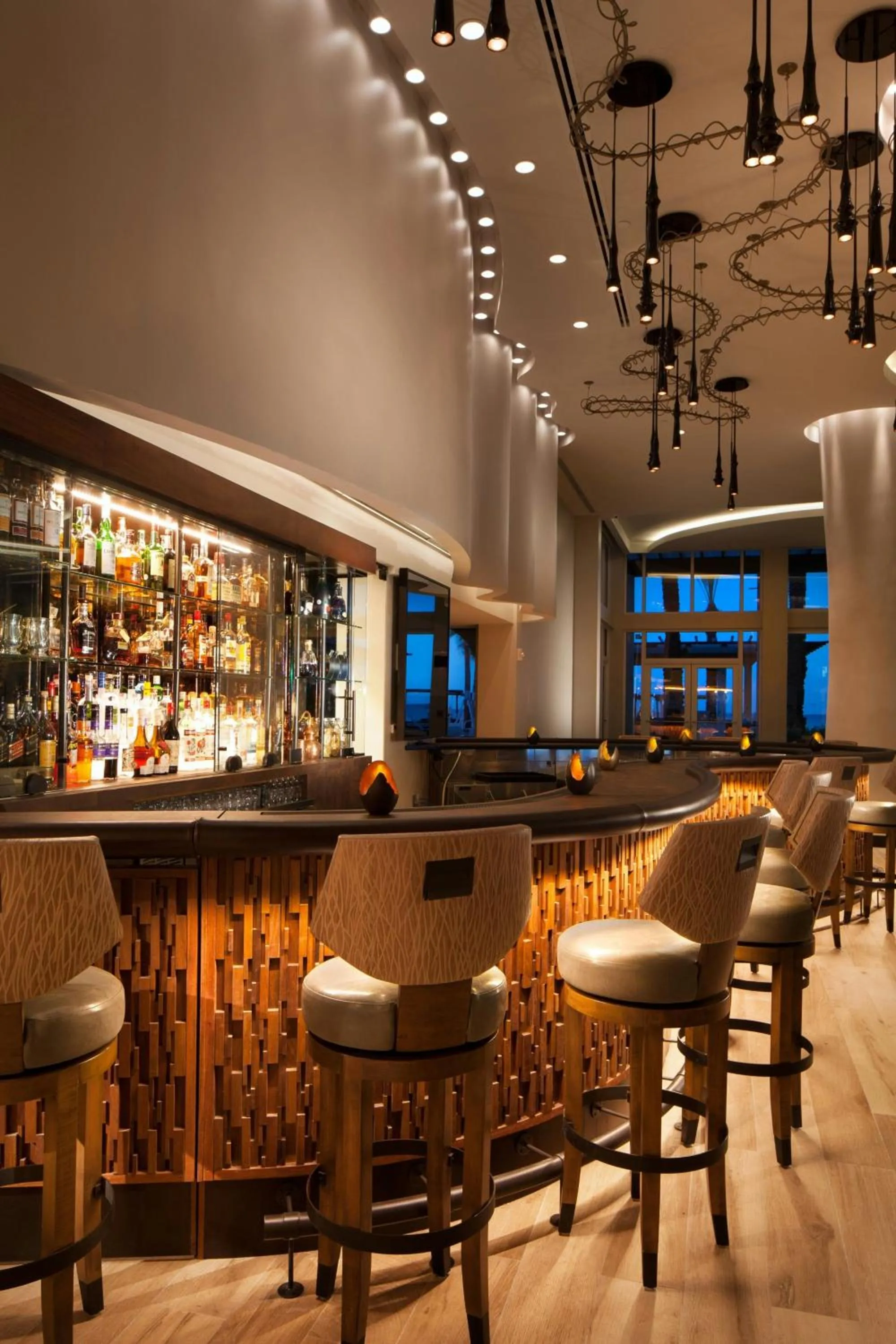 Lounge or bar in The Westin Grand Cayman Seven Mile Beach Resort & Spa