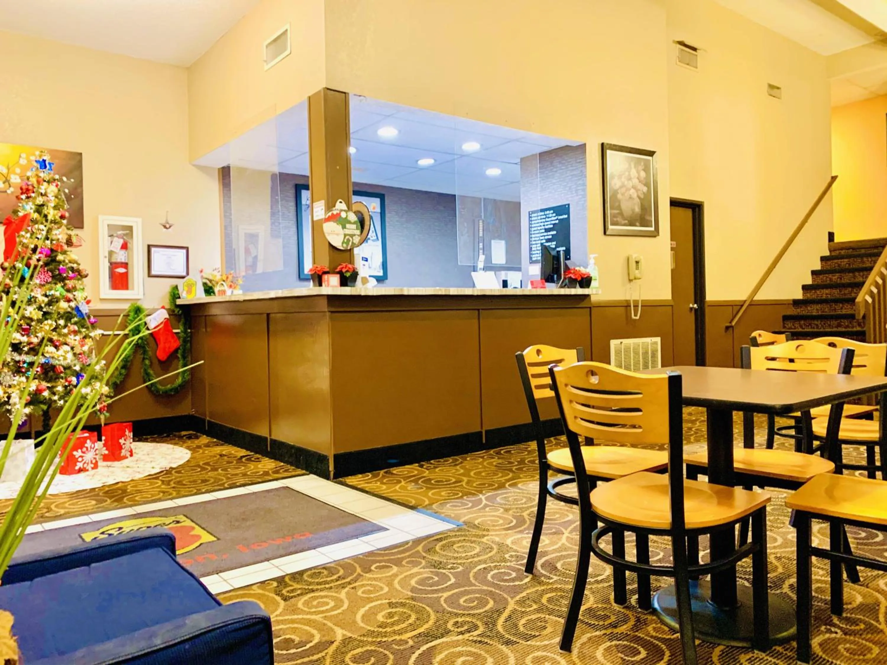 Lobby or reception in Super 8 by Wyndham Burlington