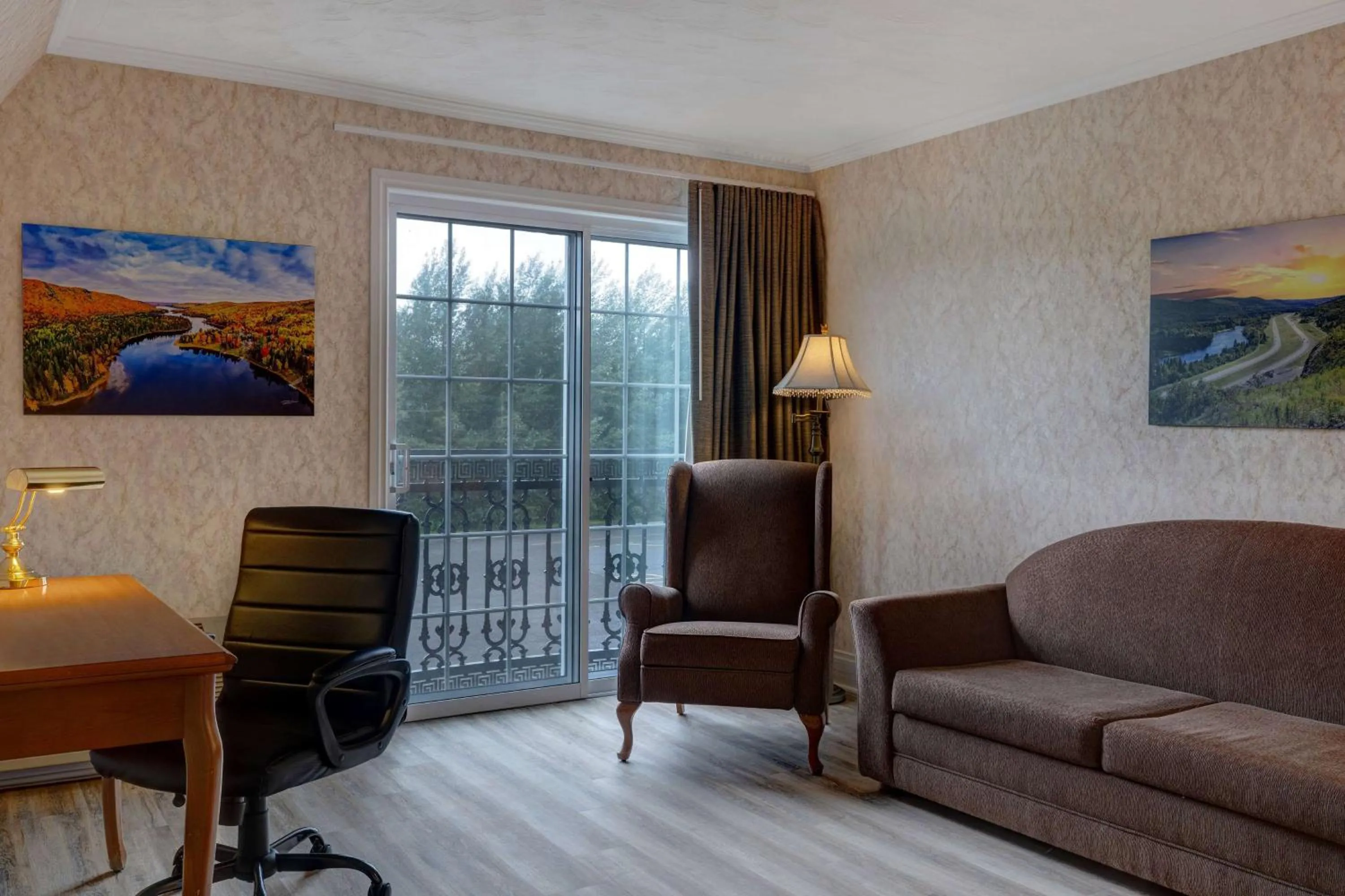Photo of the whole room in Days Inn by Wyndham Edmundston