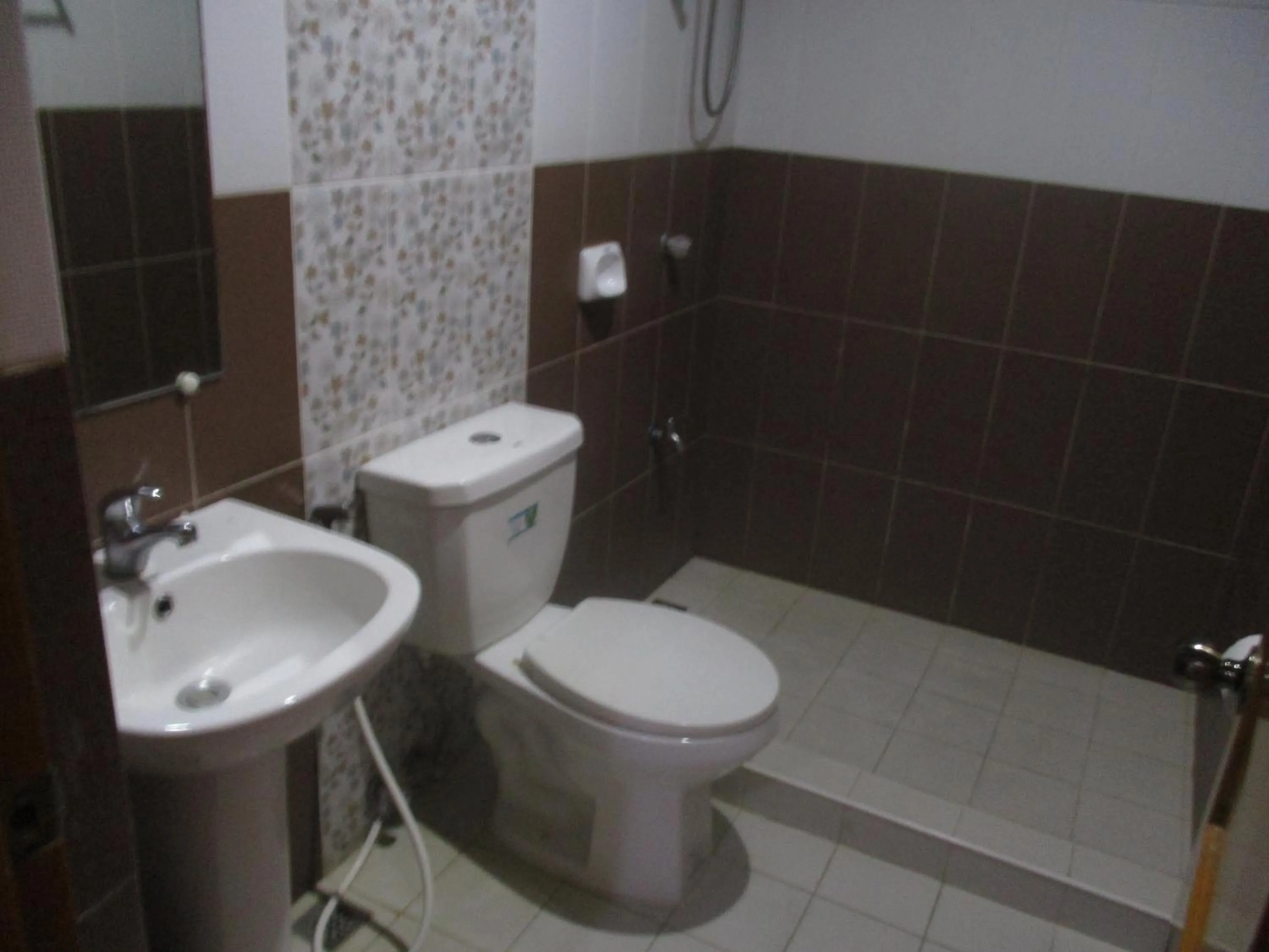 WMV Hotel & Restaurant