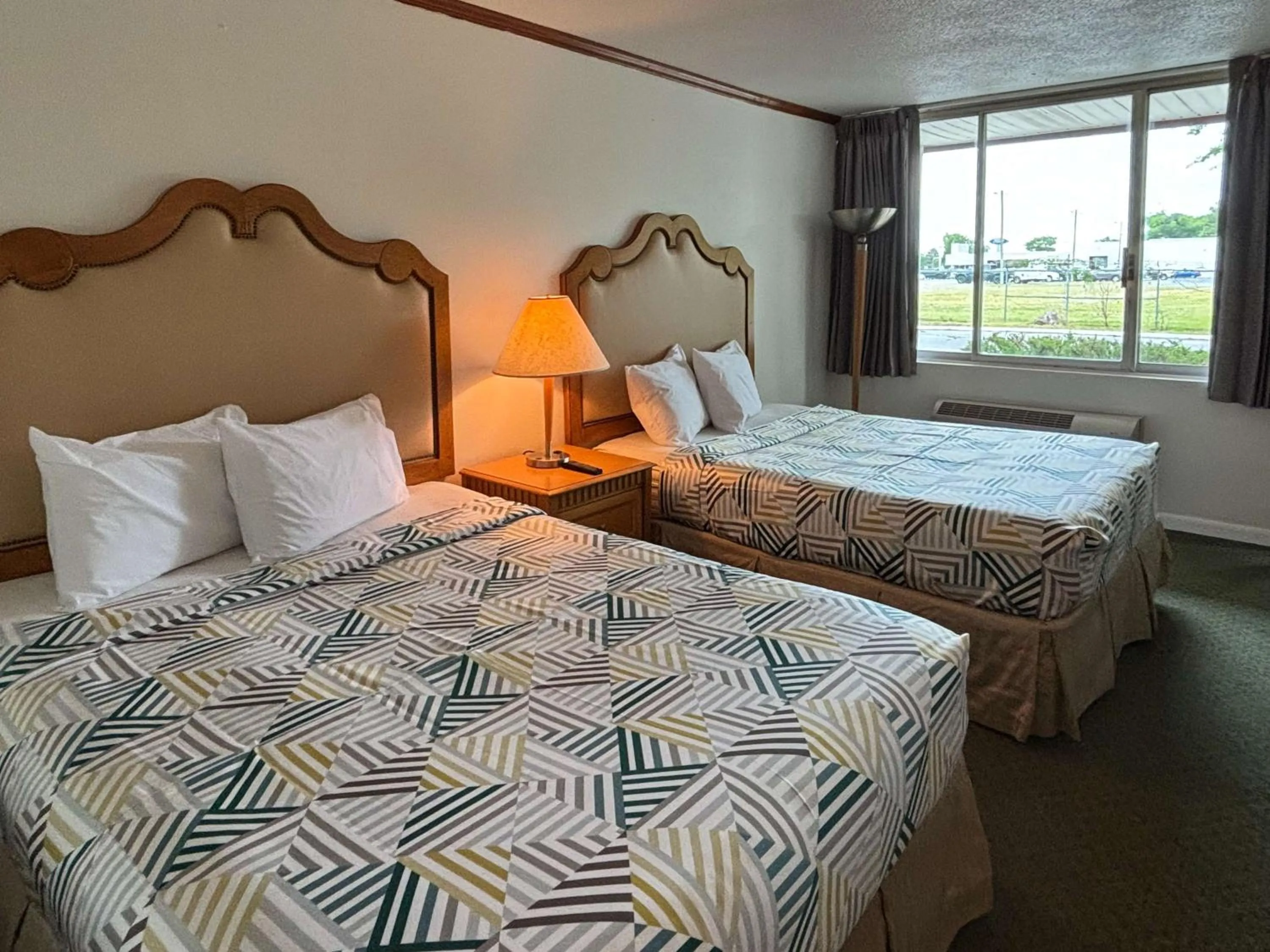 Bedroom, Bed in Motel 6 Pocomoke City, MD