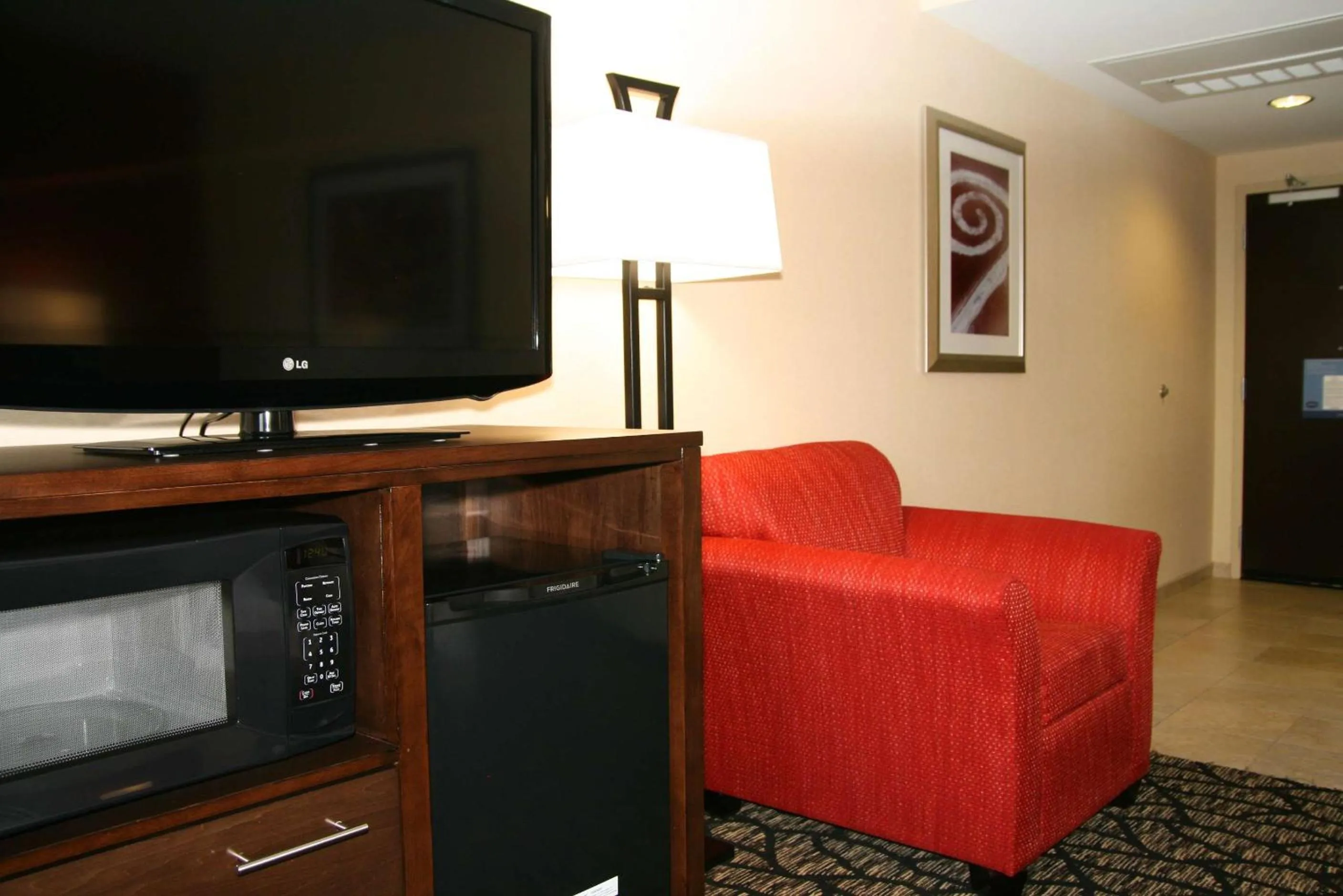 Bed in Hampton Inn & Suites Salt Lake City-University/Foothill Drive