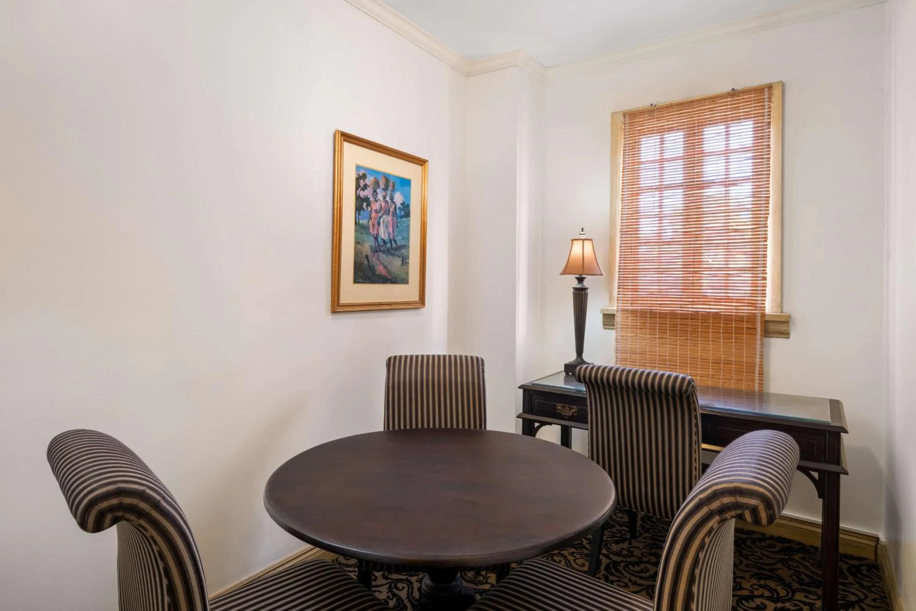 Photo of the whole room in Terra Nova, BW Premier Collection