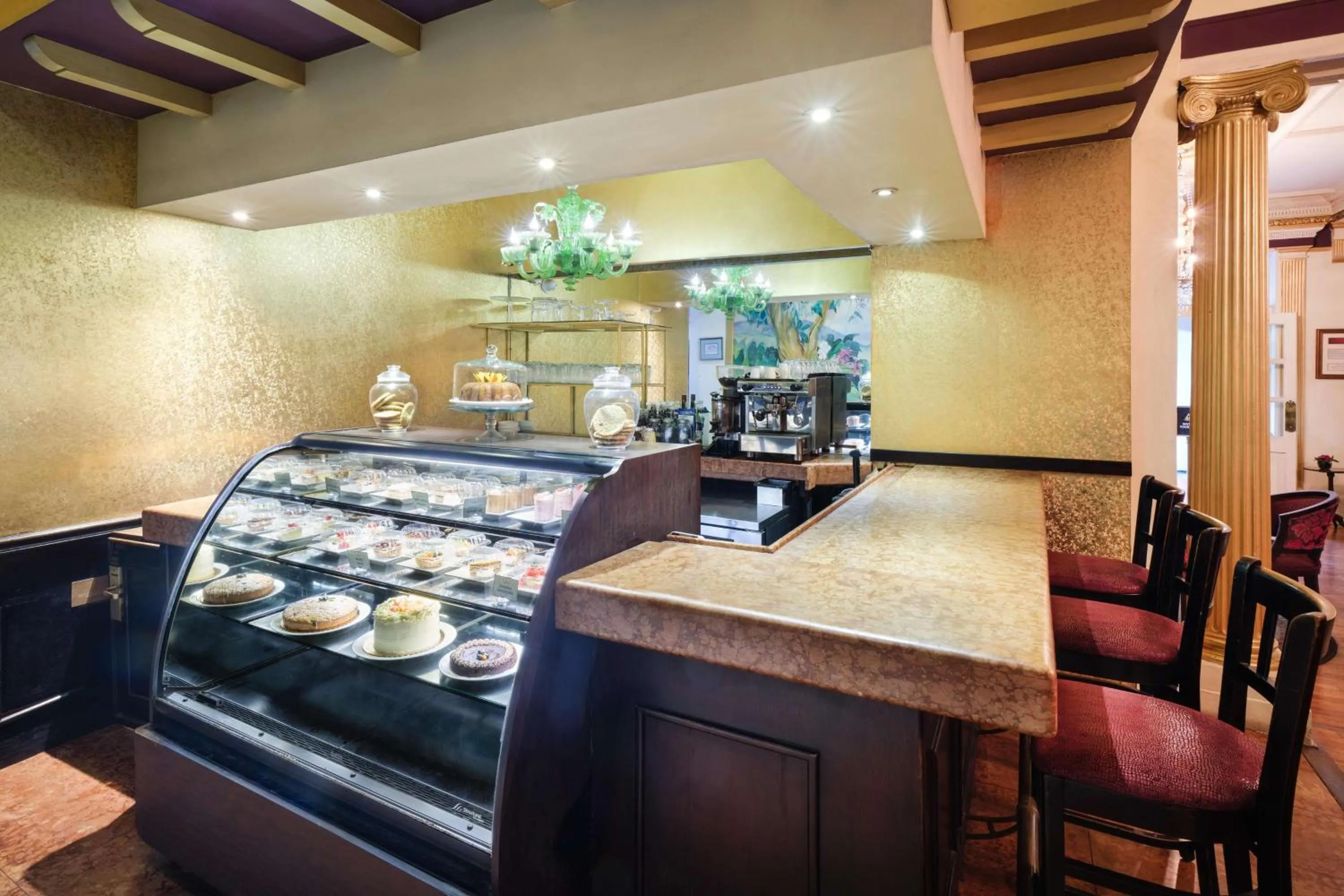 Property building in Terra Nova, BW Premier Collection