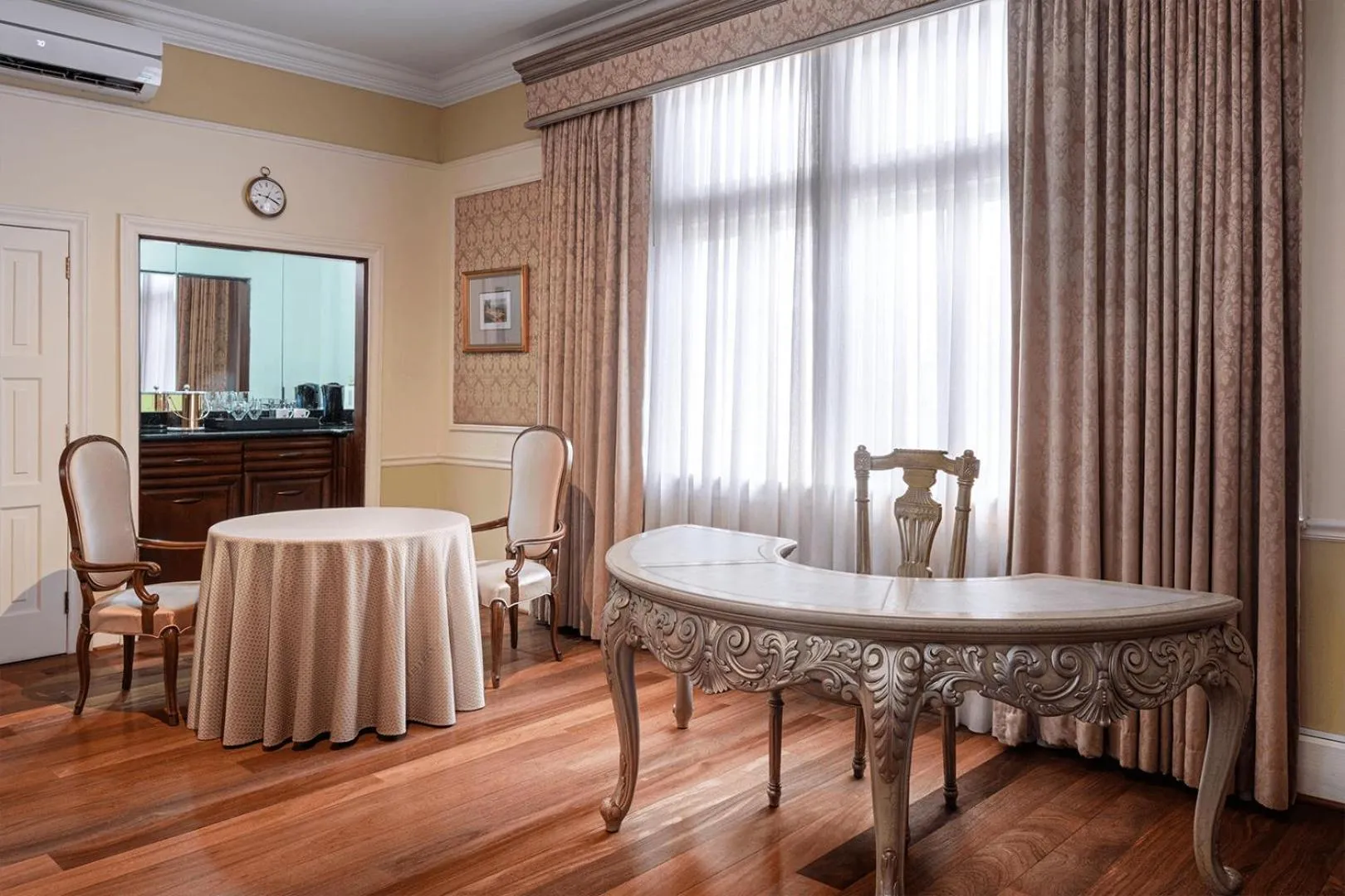 Terra Nova, BW Premier Collection