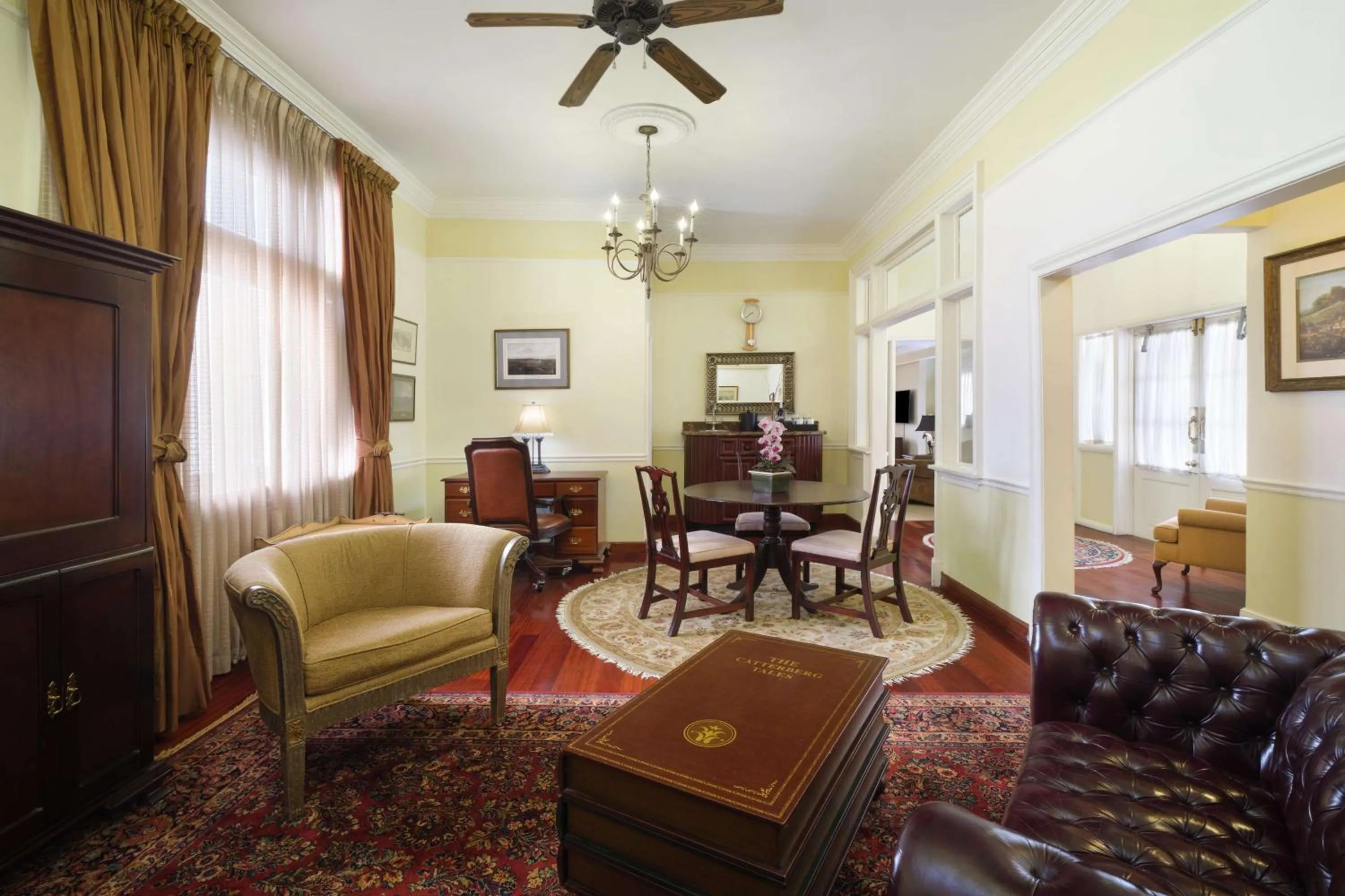 Photo of the whole room in Terra Nova, BW Premier Collection