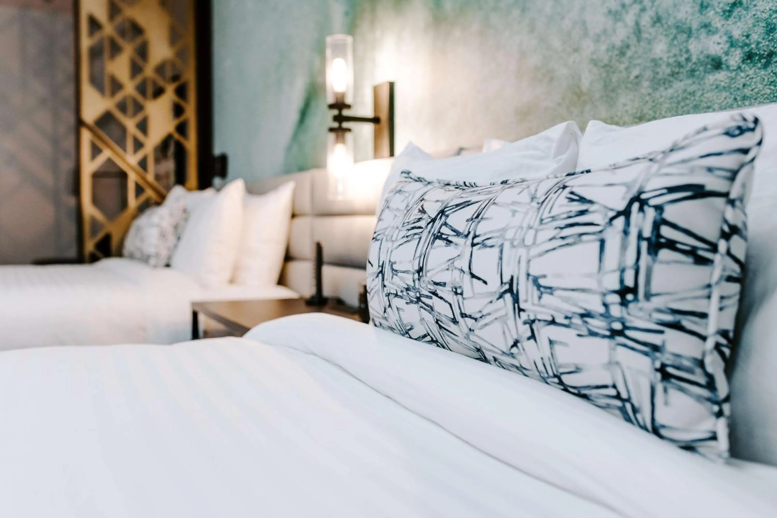 Bedroom, Bed in Aiden San Antonio Riverwalk