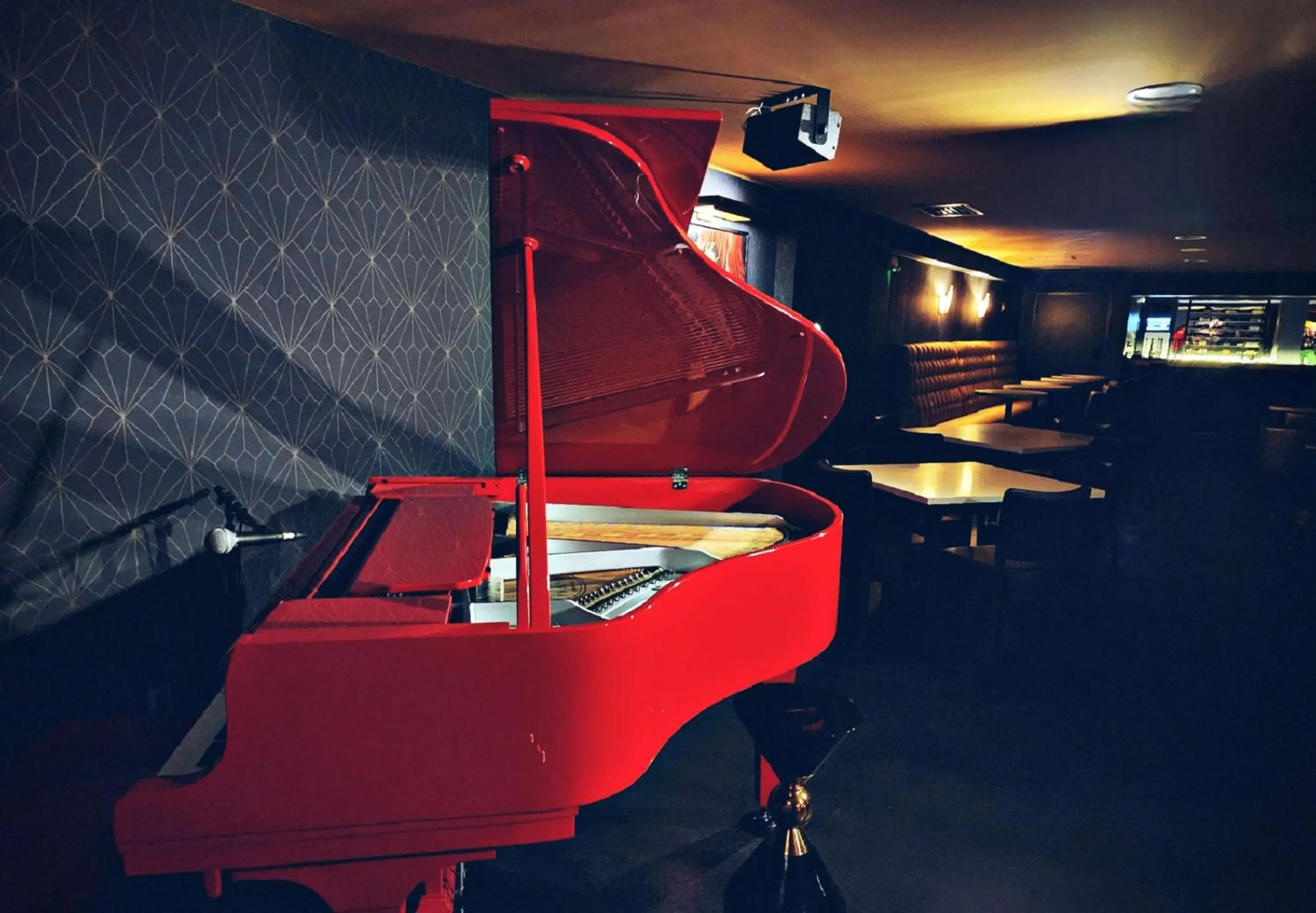 Lounge or bar in Aiden San Antonio Riverwalk