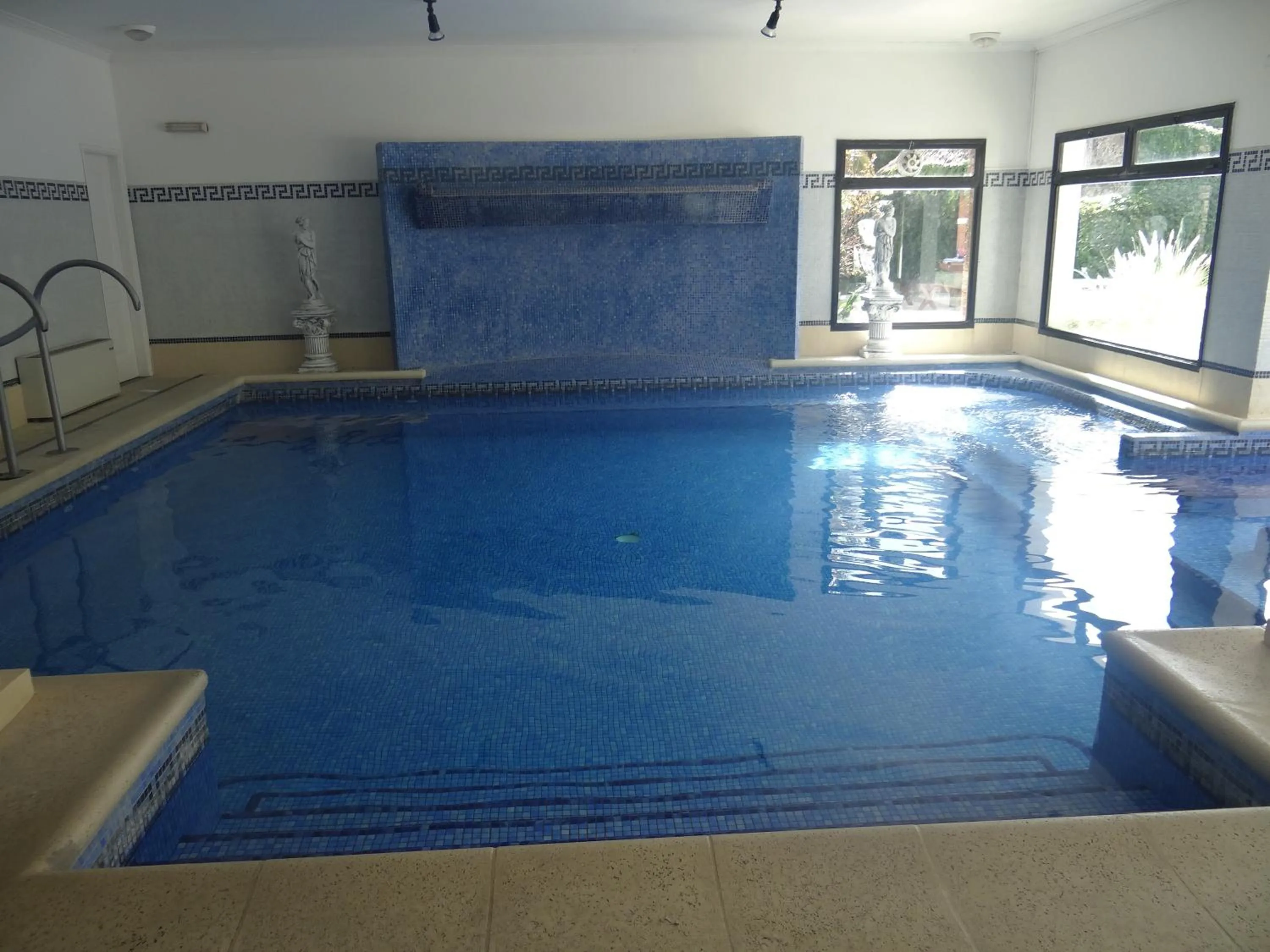Swimming pool in Hotel Italiano