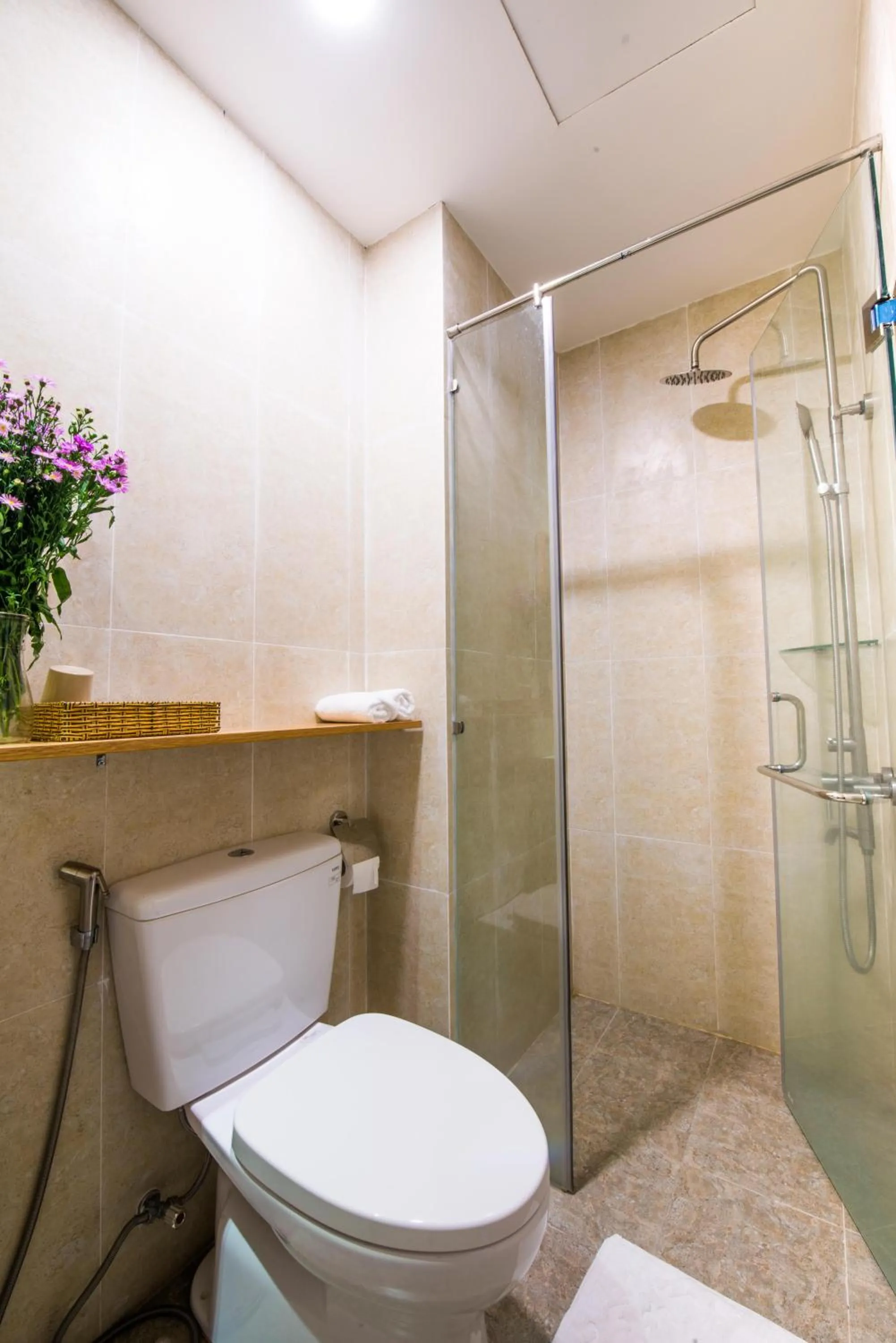 Bathroom in Sincero Hotel & Apartment