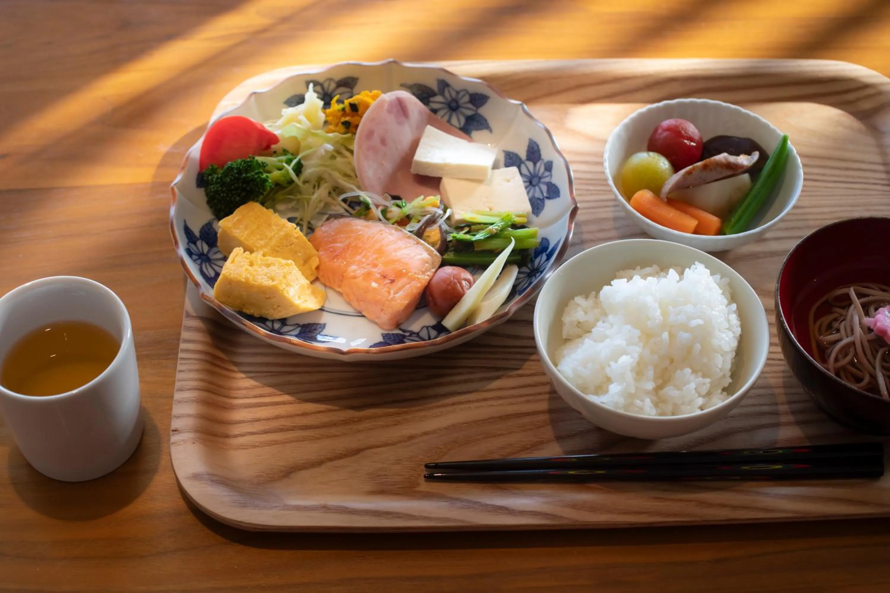 Breakfast in Yuyaruru Saisai