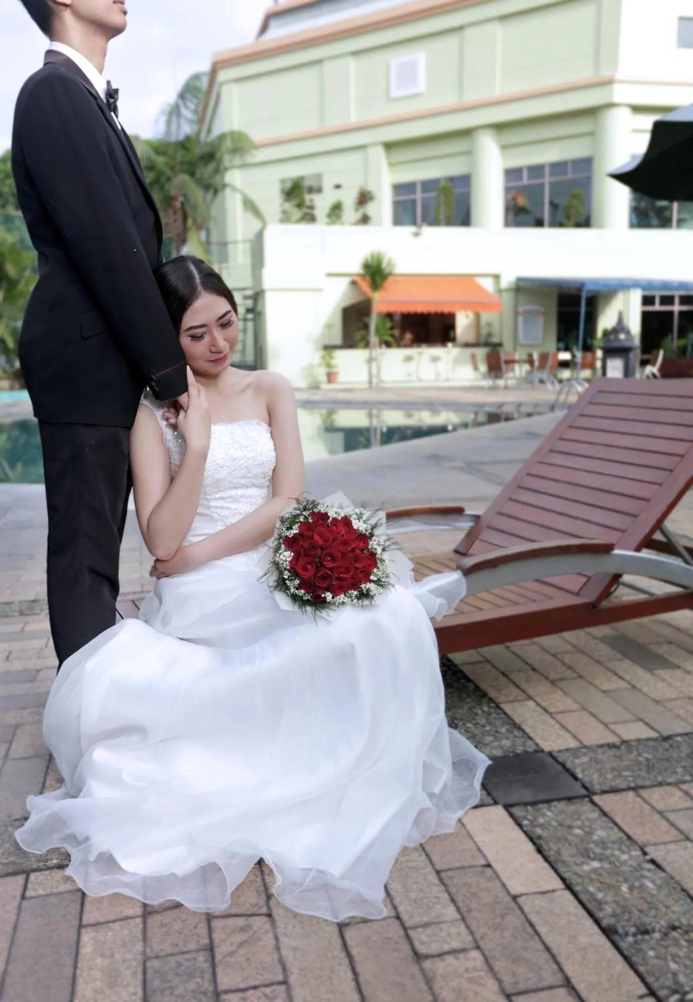 Pool view in Grand Candi Hotel