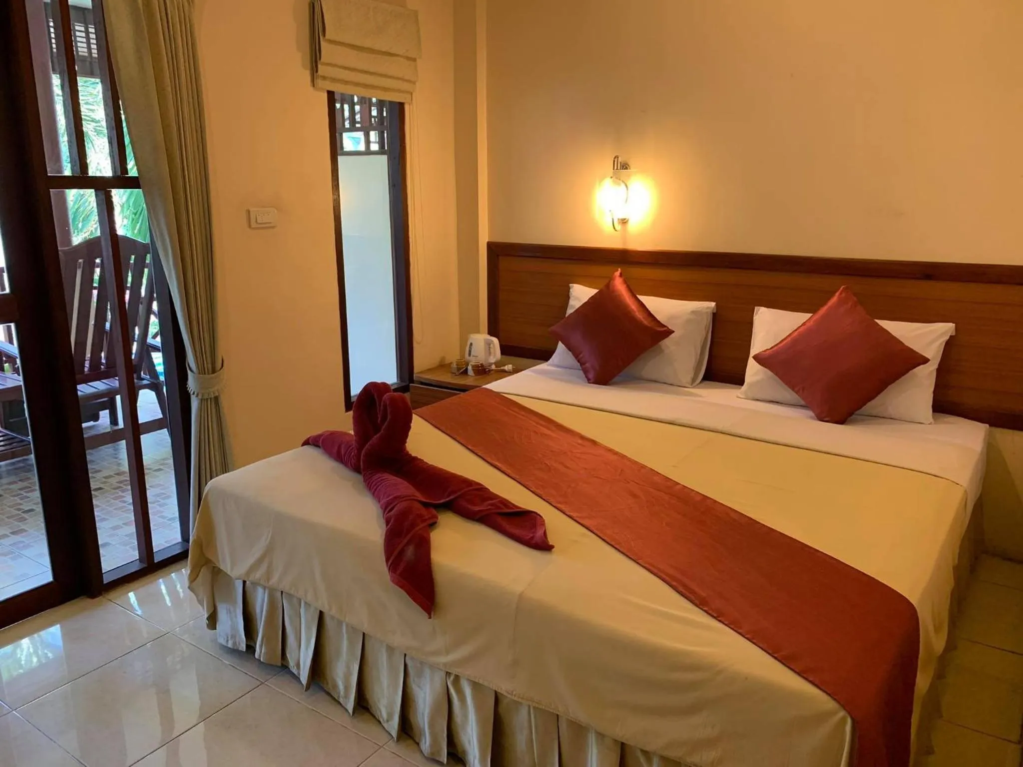 Bedroom in Rattana Guesthouse & Bungalow