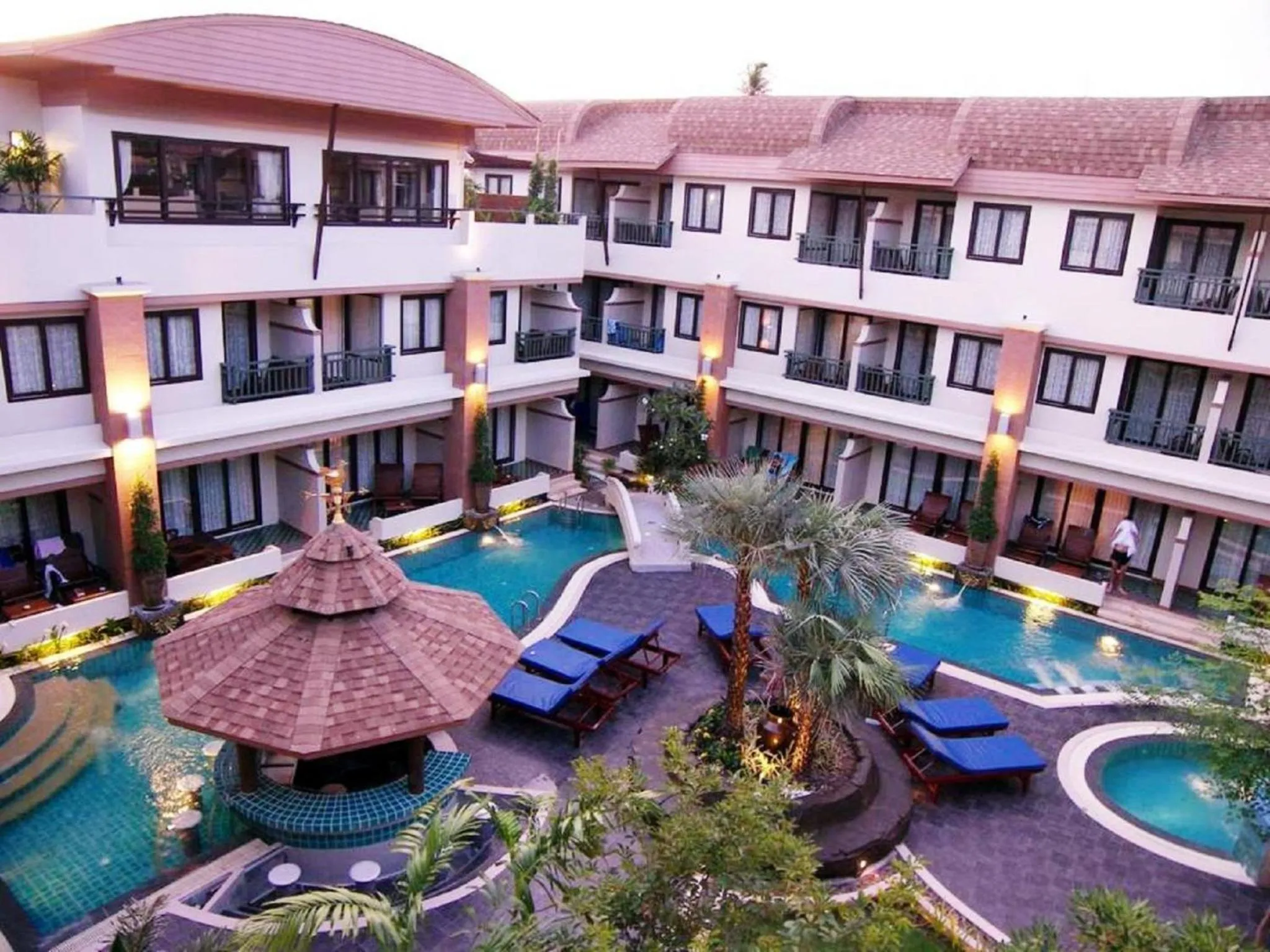 Restaurant/places to eat in P.P. Palmtree Resort