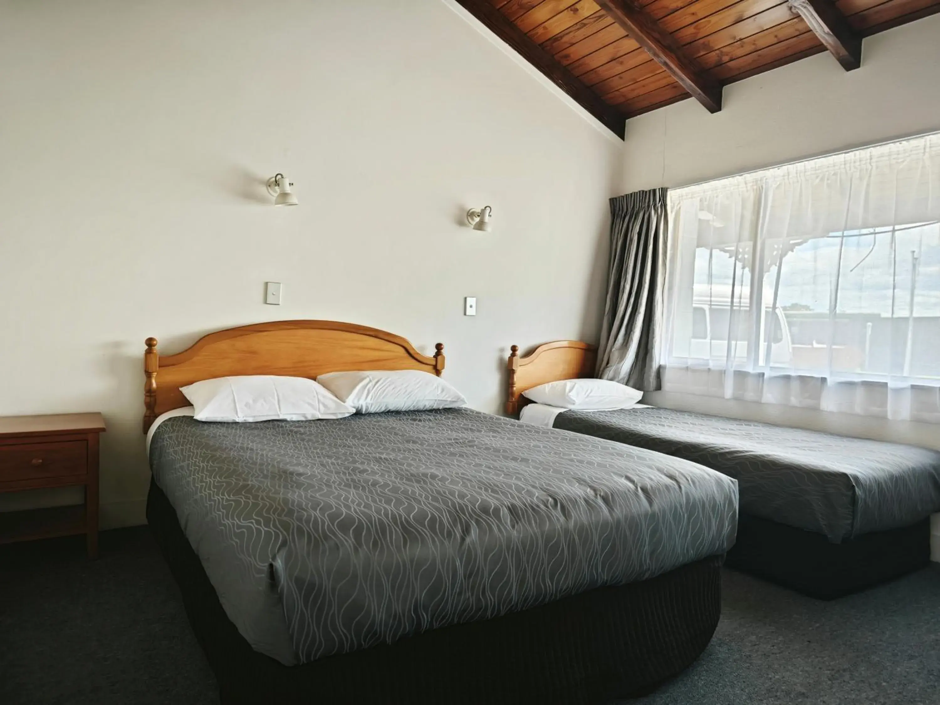 One-Bedroom Apartment in Accommodation at Te Puna Motel One-Bedroom Apartment in Accommodation at Te Puna Motel