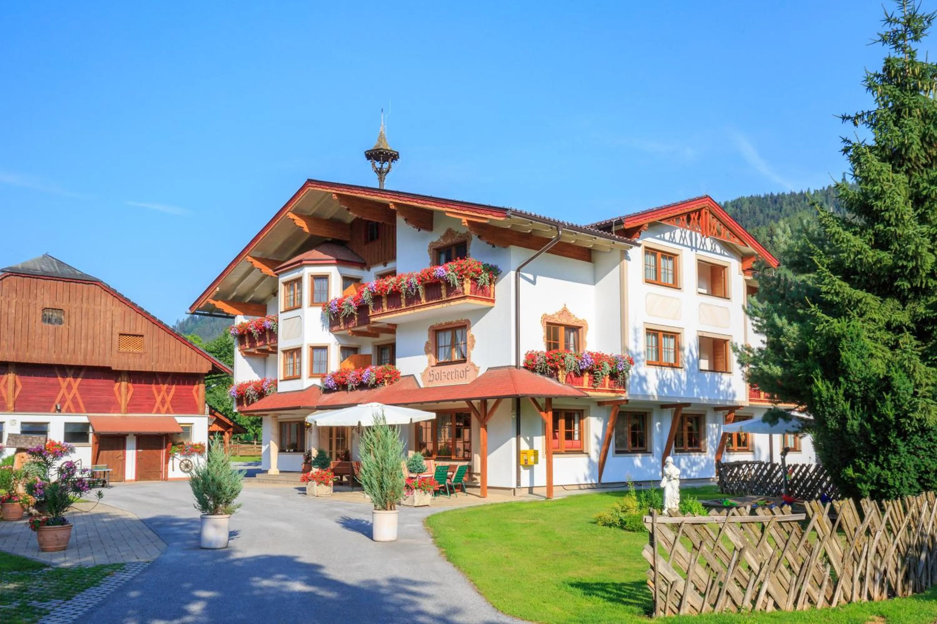 Property building in ApartHotel Holzerhof