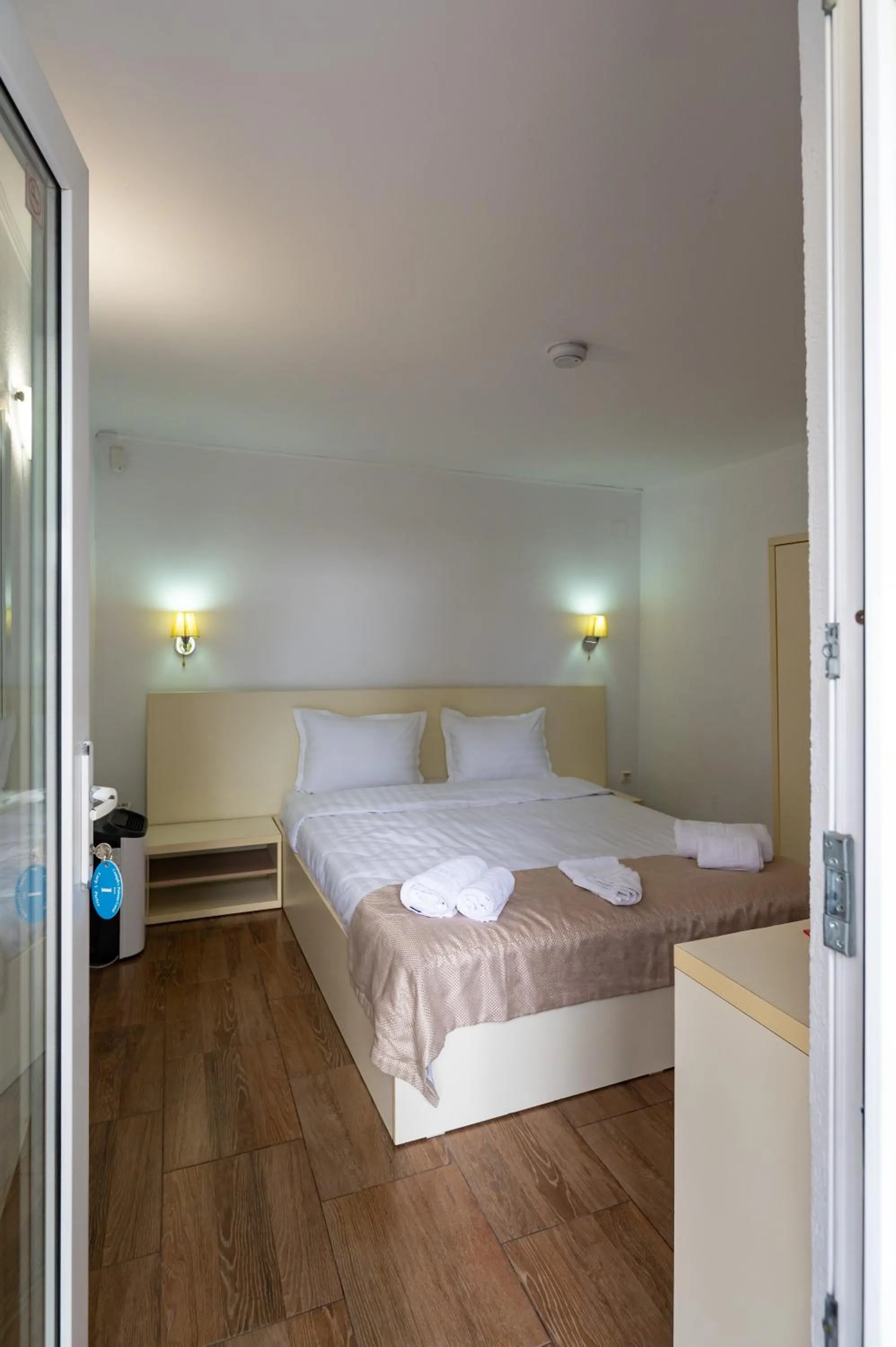 Bed in Complex Paloma Coral