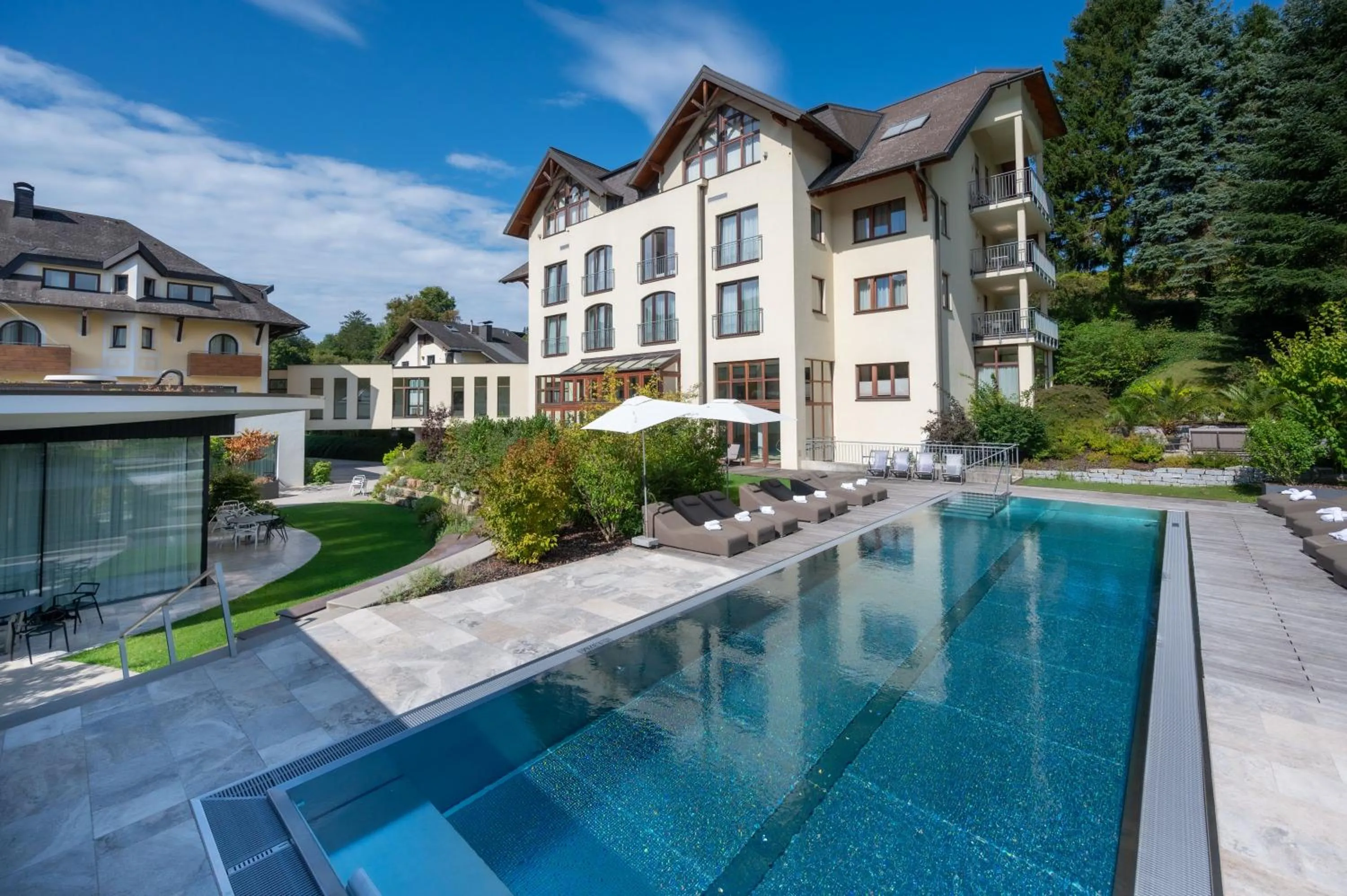 Swimming pool in Seminarhotel Lengbachhof GmbH