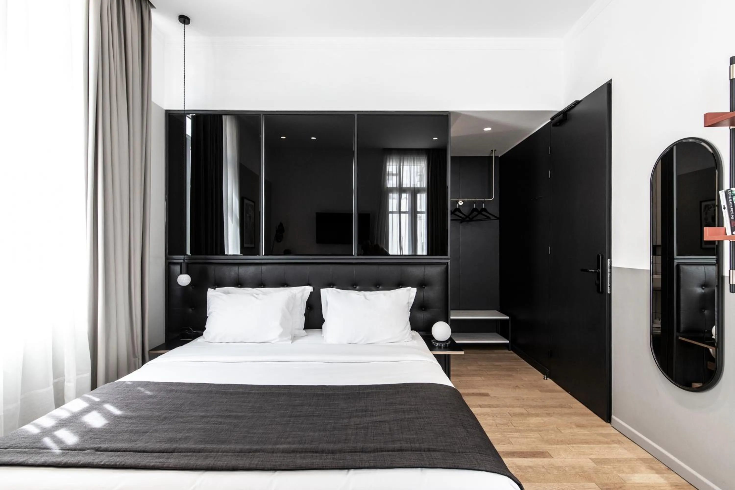 Bed in The Modernist Thessaloniki