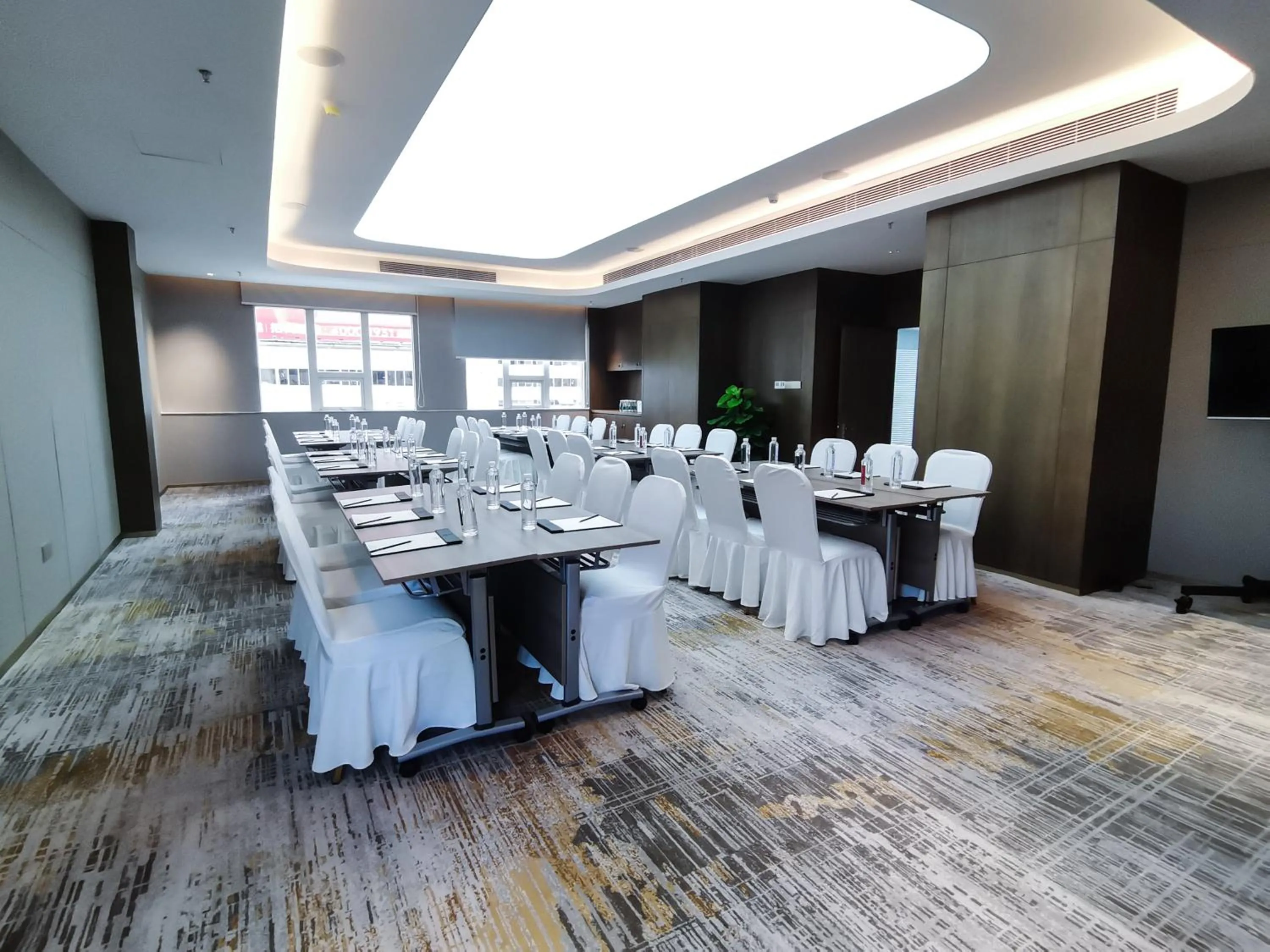 Meeting/conference room in Shenzhen Shanghai Hotel