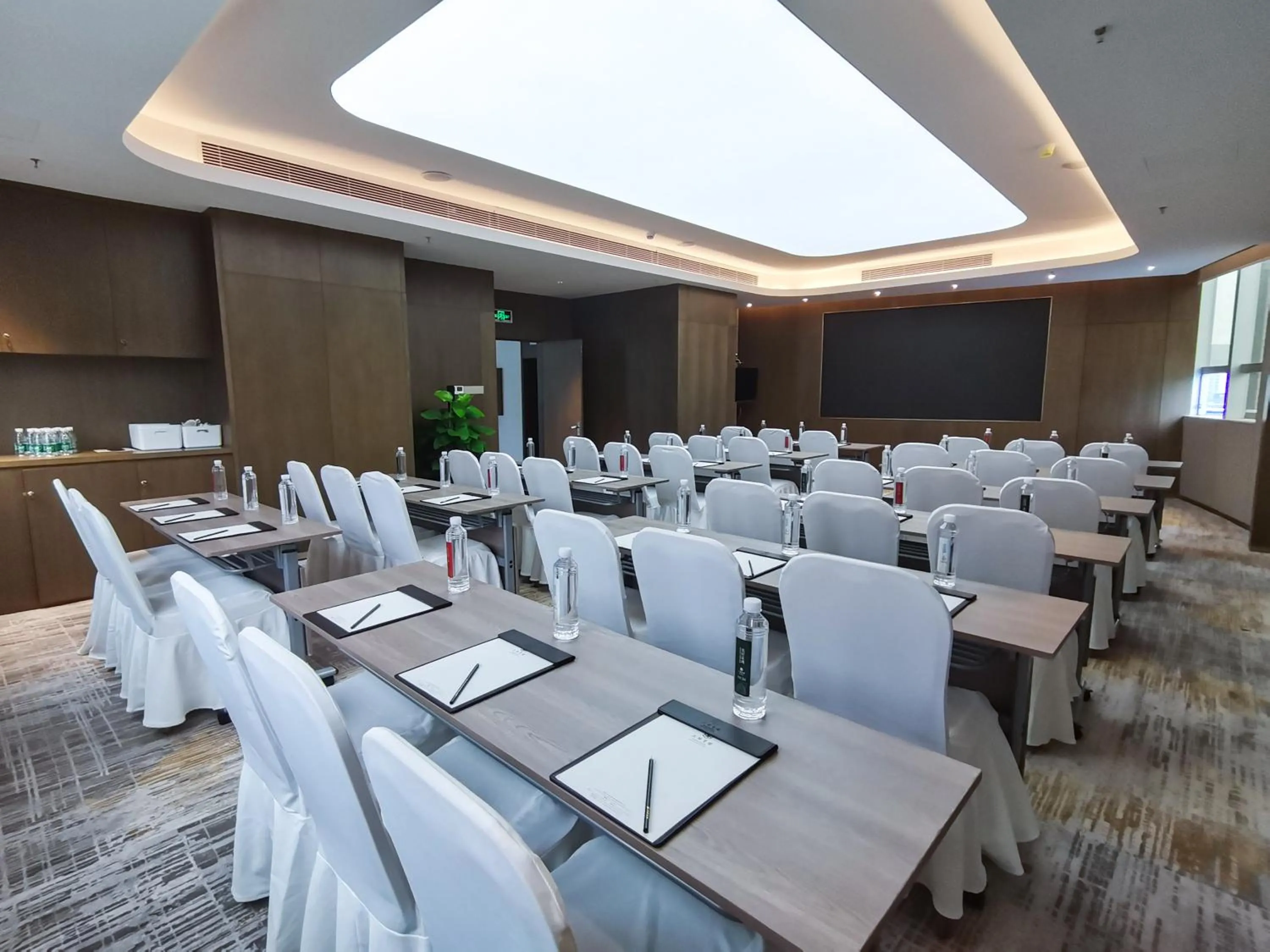 Banquet/Function facilities in Shenzhen Shanghai Hotel