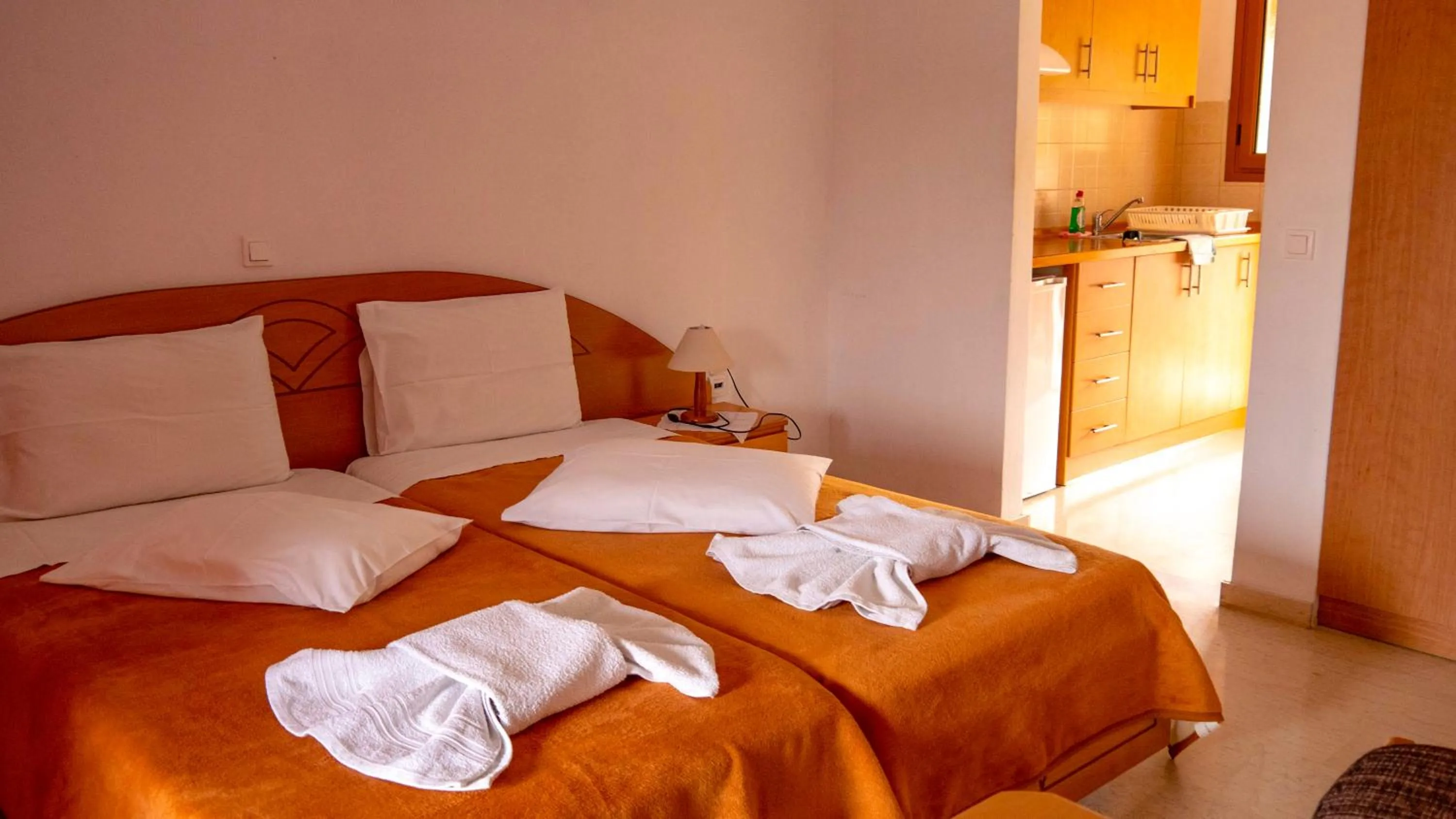 Bed in Tria Adelphia