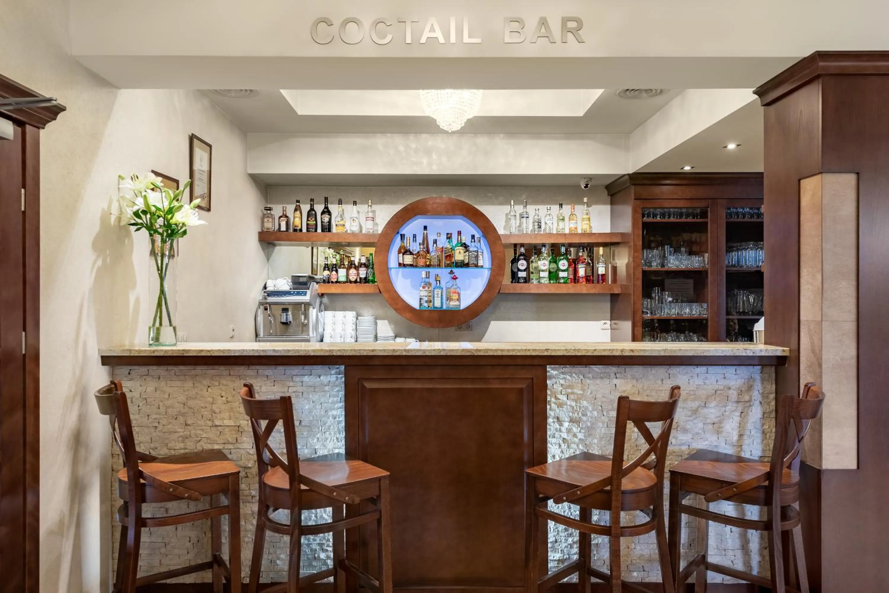 Lounge or bar in Hotel Dwór Choiny