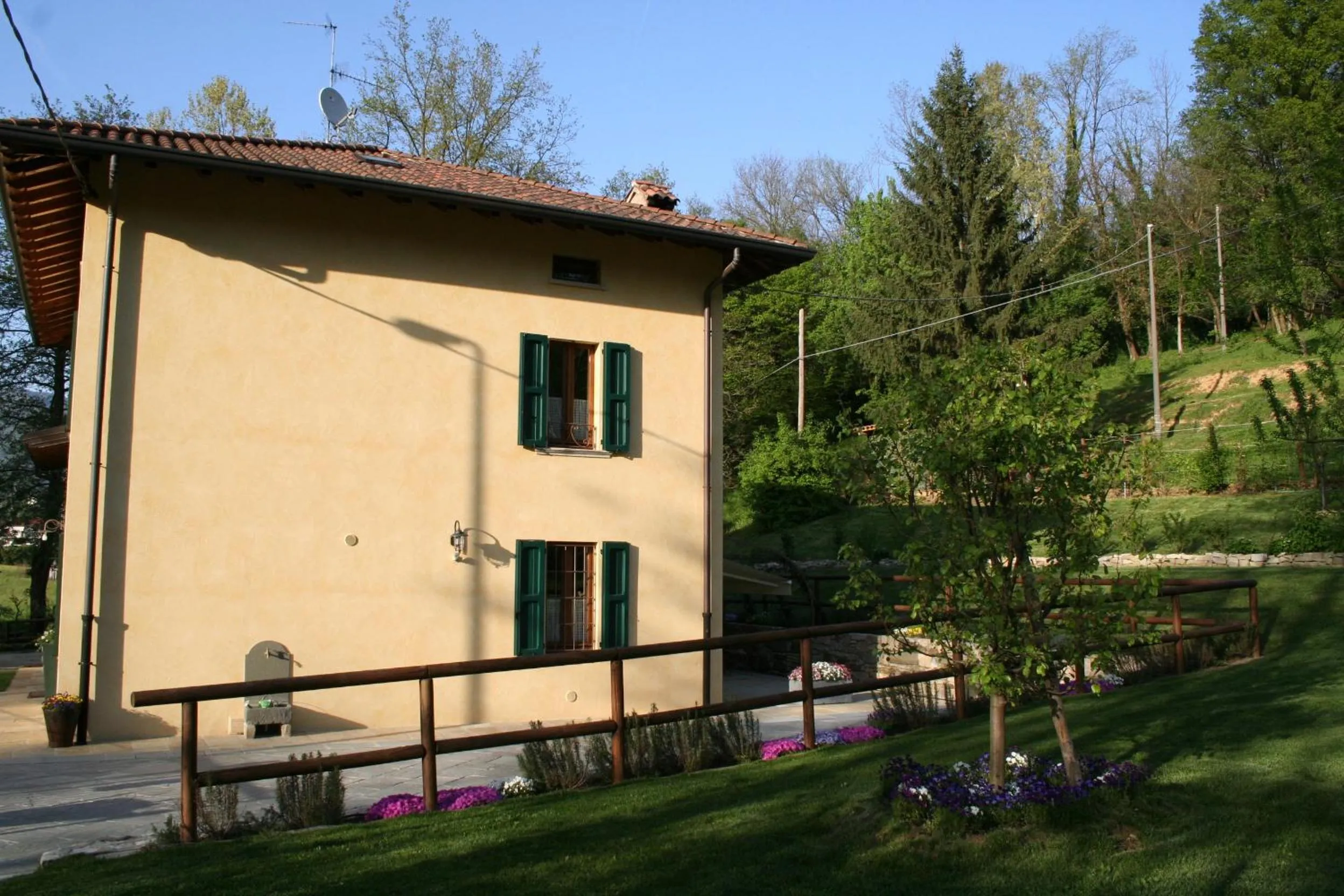 Property building in B&B La Casa Di Campagna