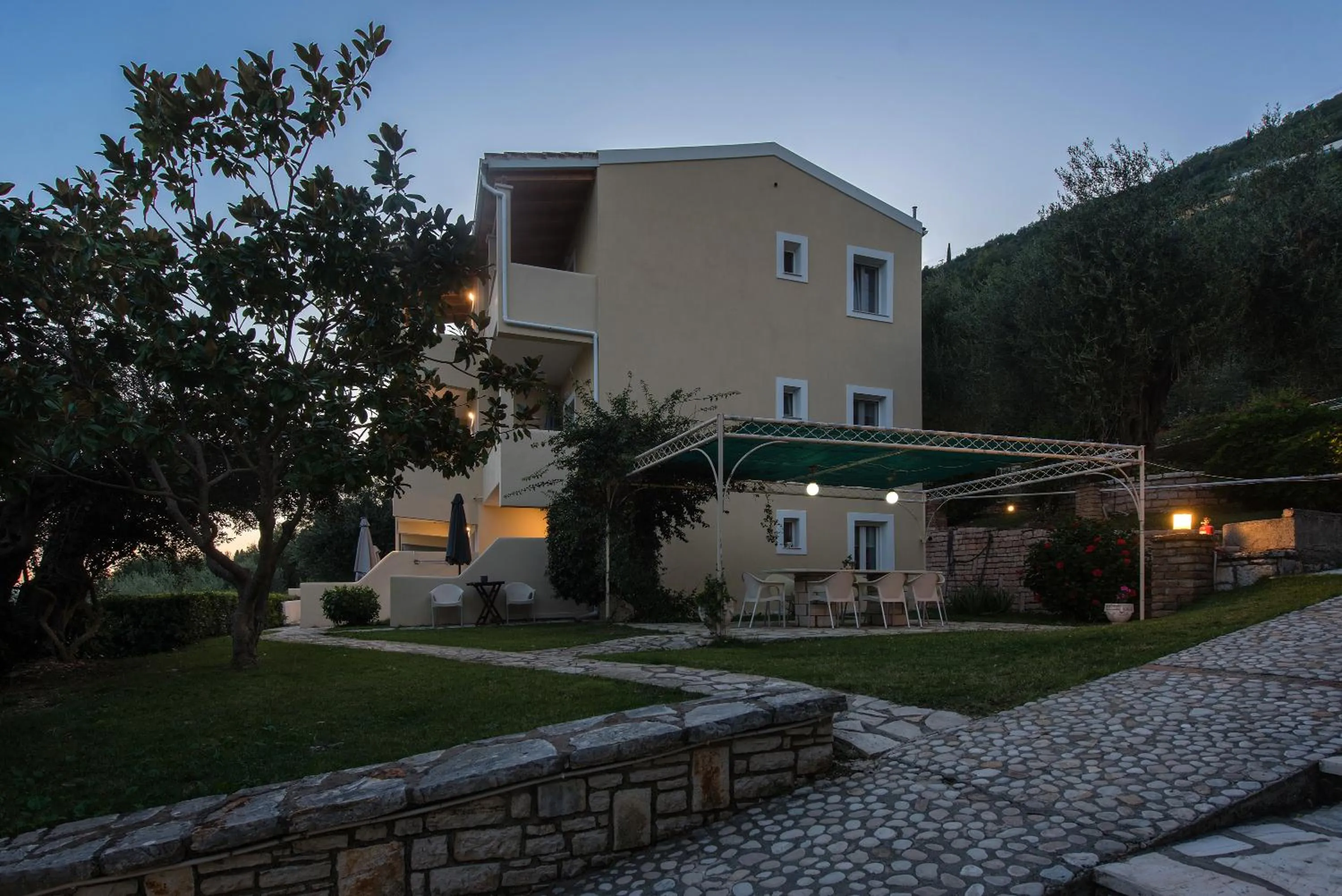 Krouzeri Beach Apartments