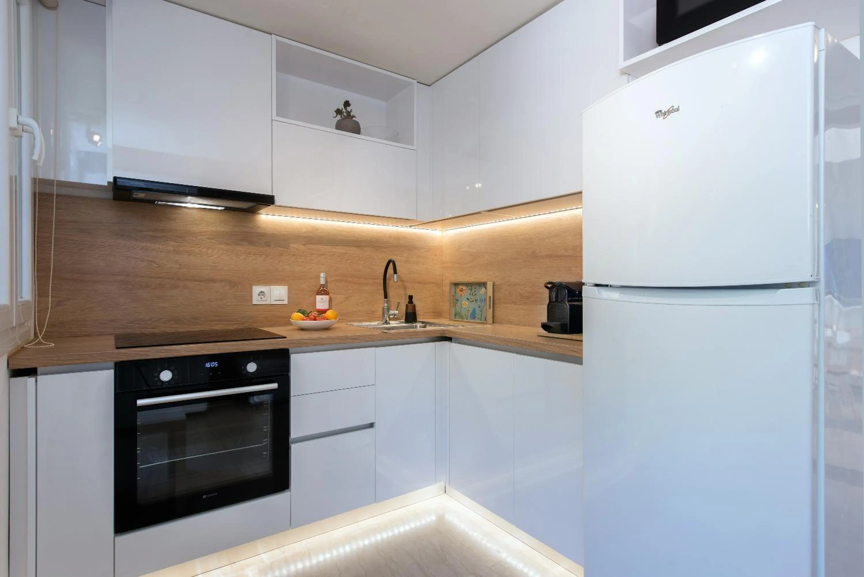 Krouzeri Beach Apartments