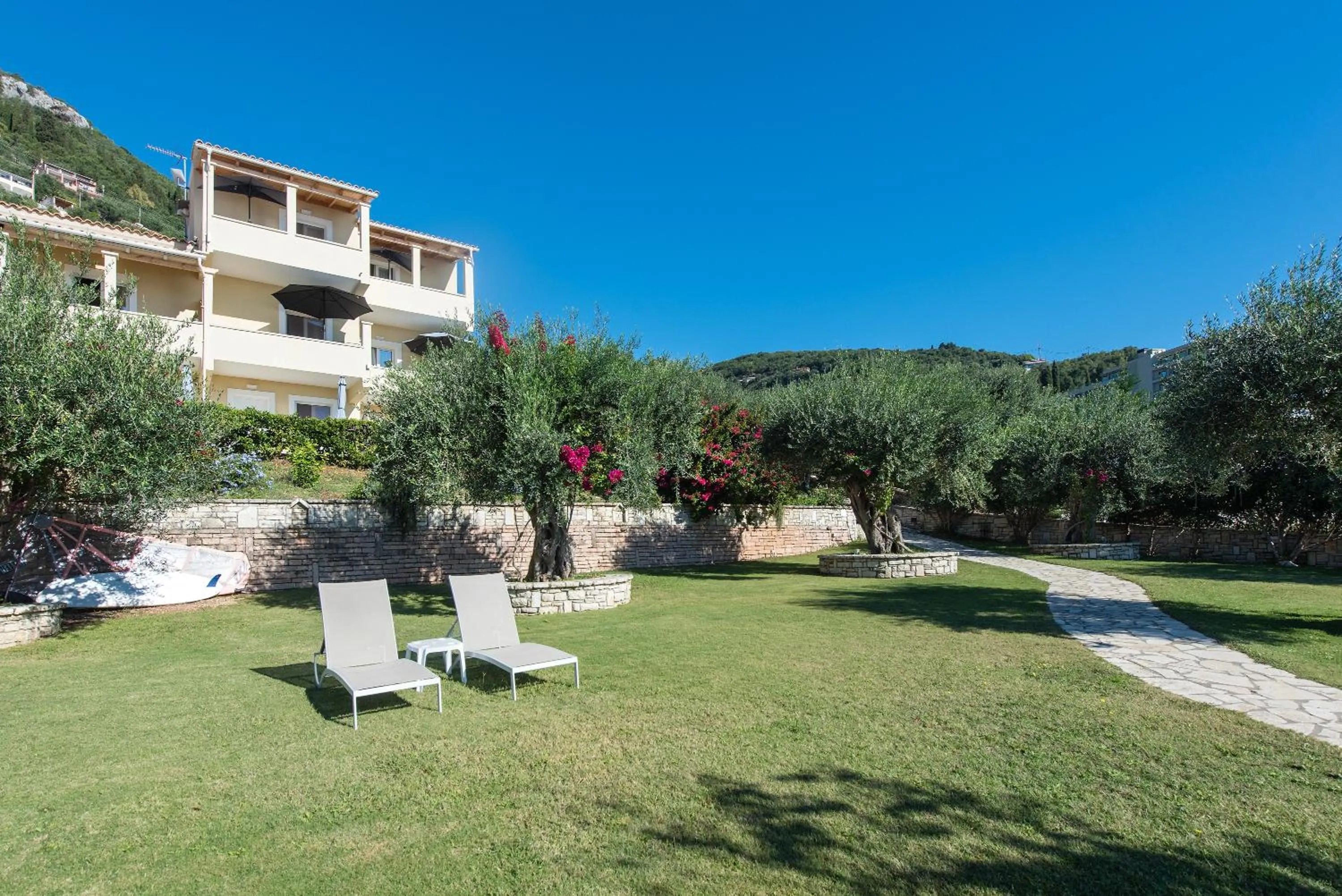 Krouzeri Beach Apartments