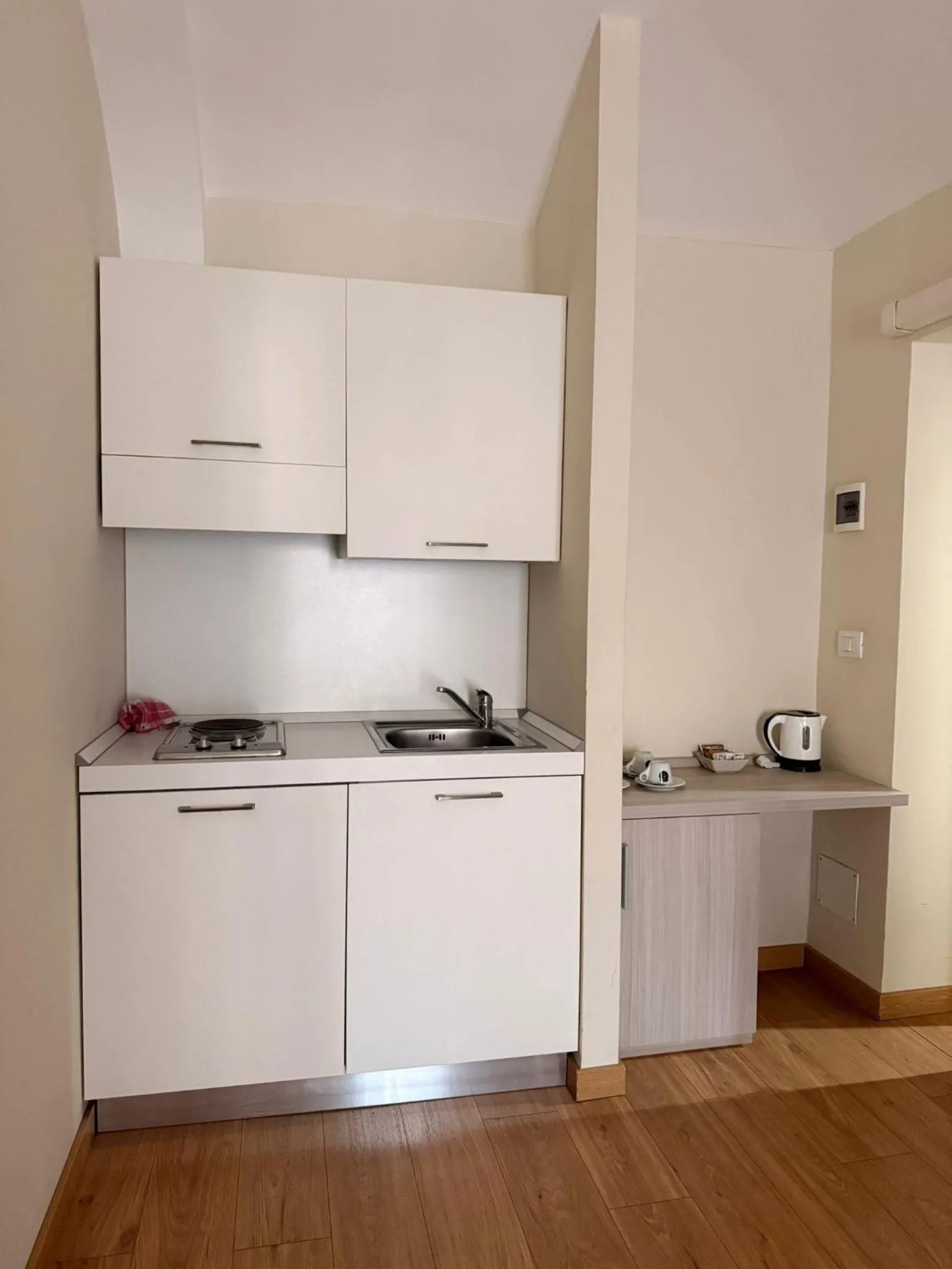 Adalesia Hotel & Coffee