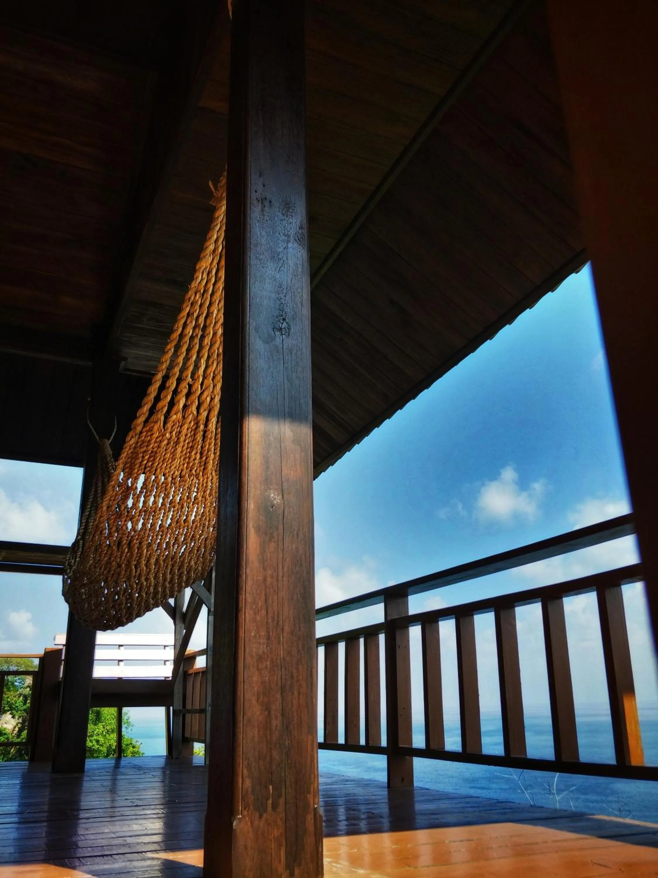 cot in Moondance Magic View Bungalow